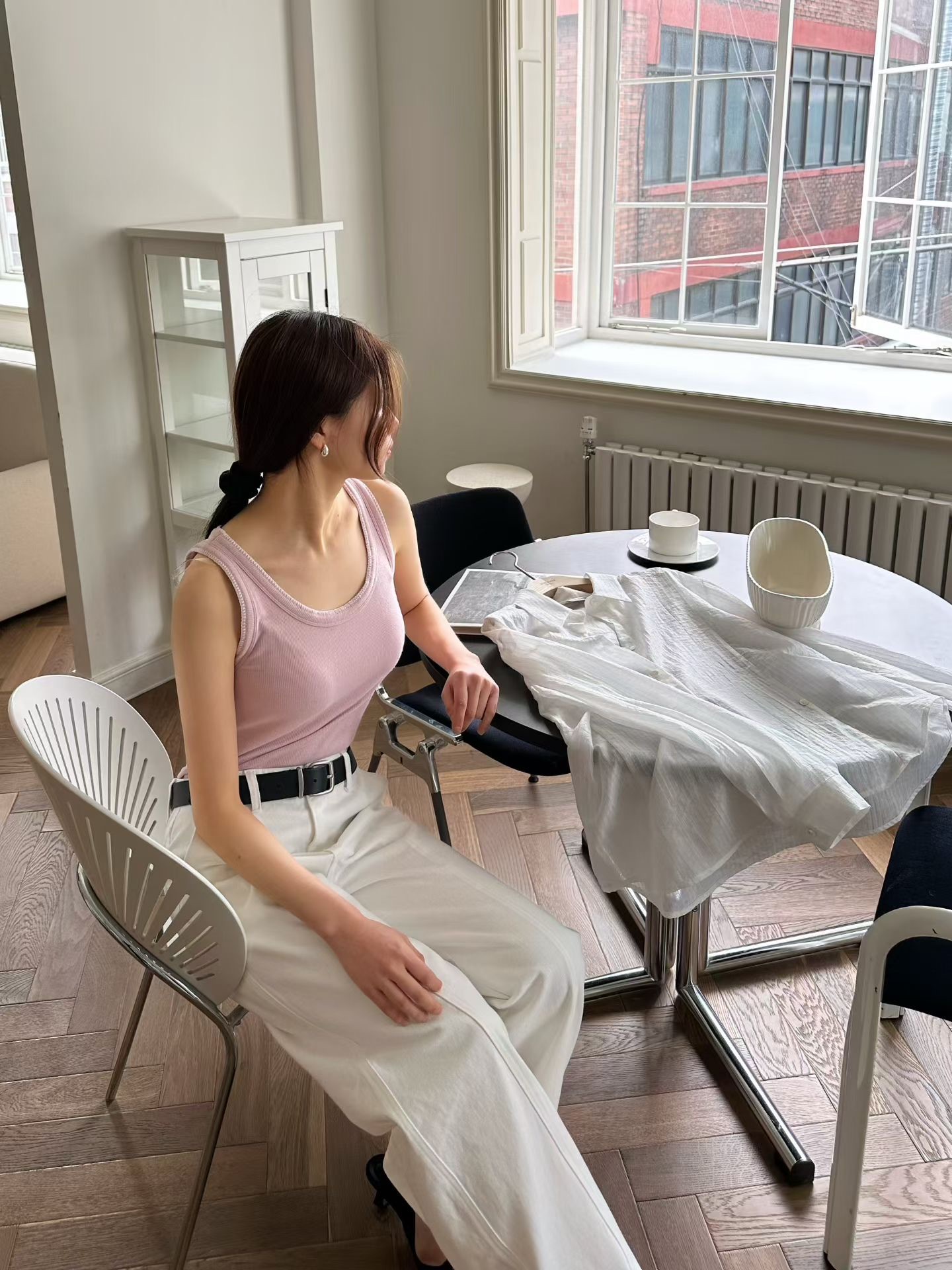 GT16 / Contrast Sewing Trims Tank Top