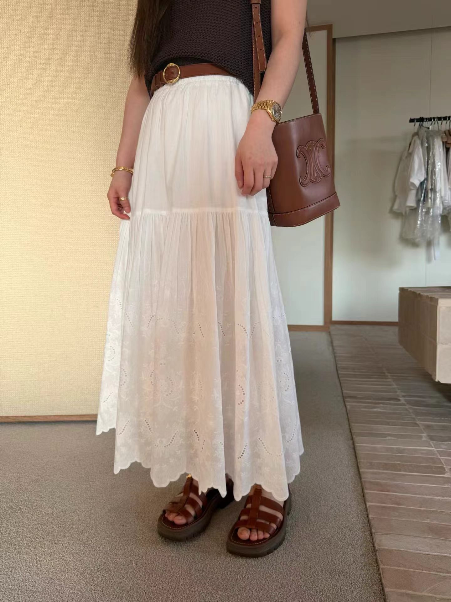 MU30 / ELASTIC WAISTBAND BROIDERIE MAXI SKIRT