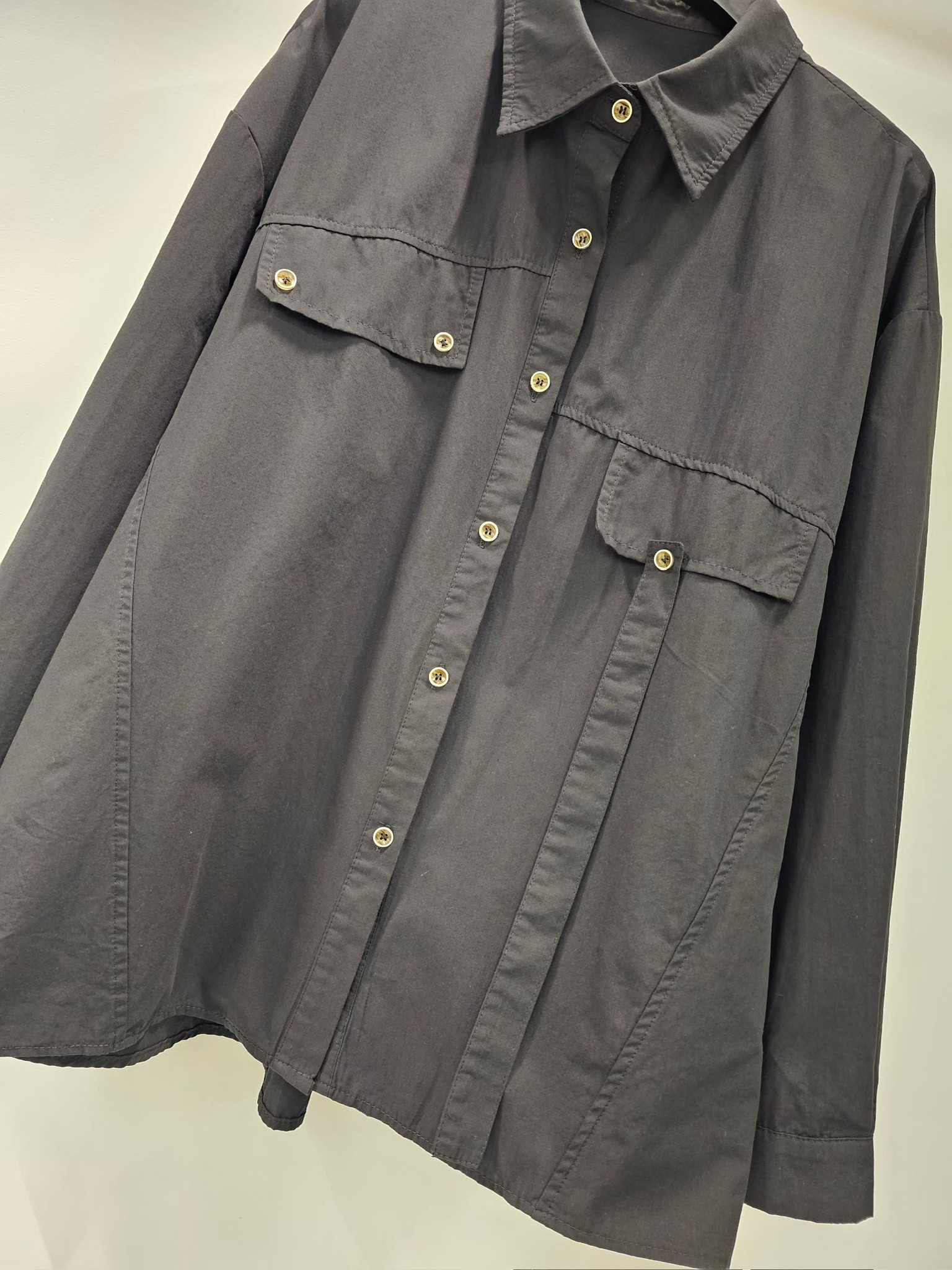 NY01 / Irregular Button Flap Detail Shirt