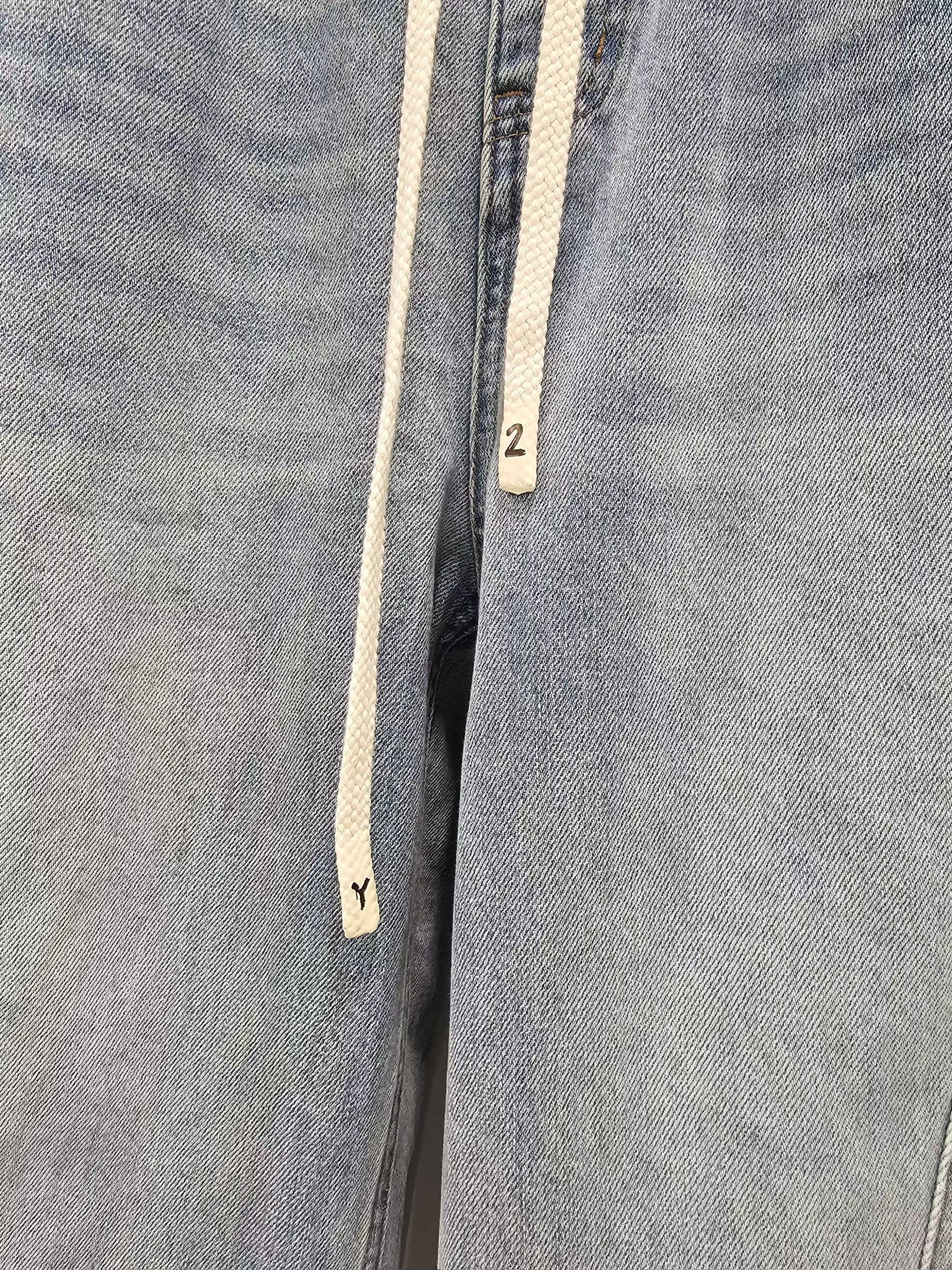 NY02 / Banded Waist Barrel-cut Trousers