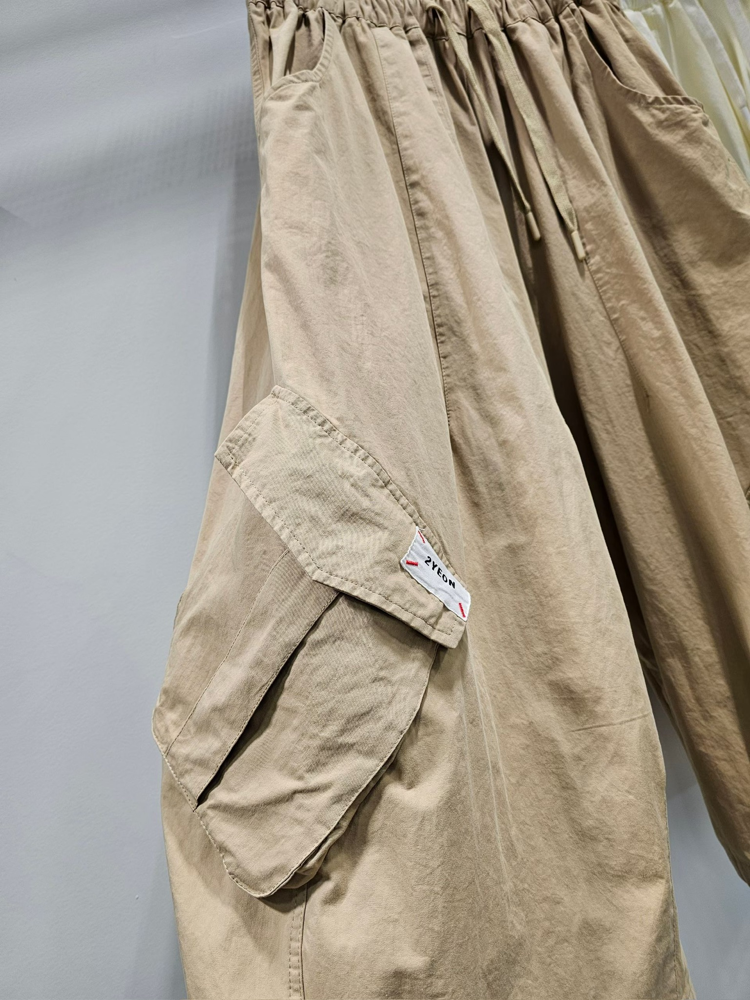 NY08 / Oversized Flap Pocket Wide-Leg Trousers