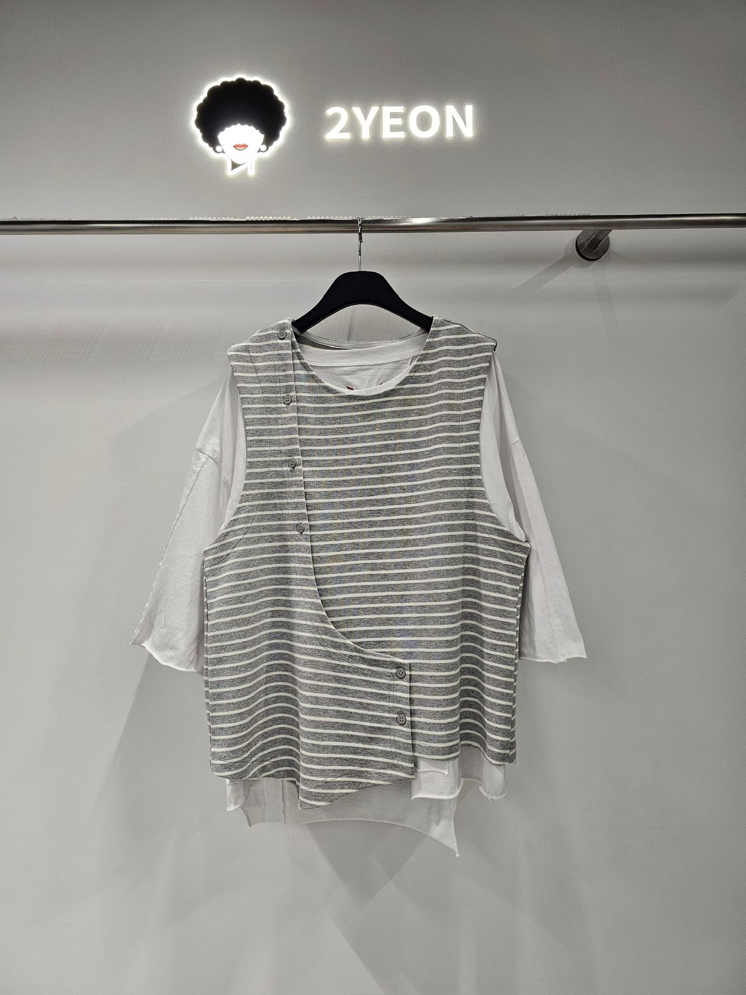 NY13 / Overlap Stripe Vest Top