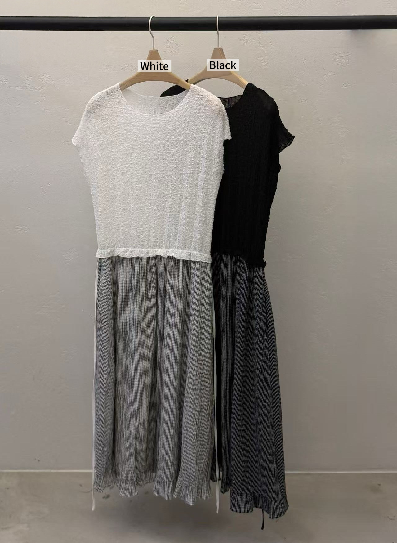 GA37 / TEXTURE TWO TONE DRESS WITH FRILLS HEM