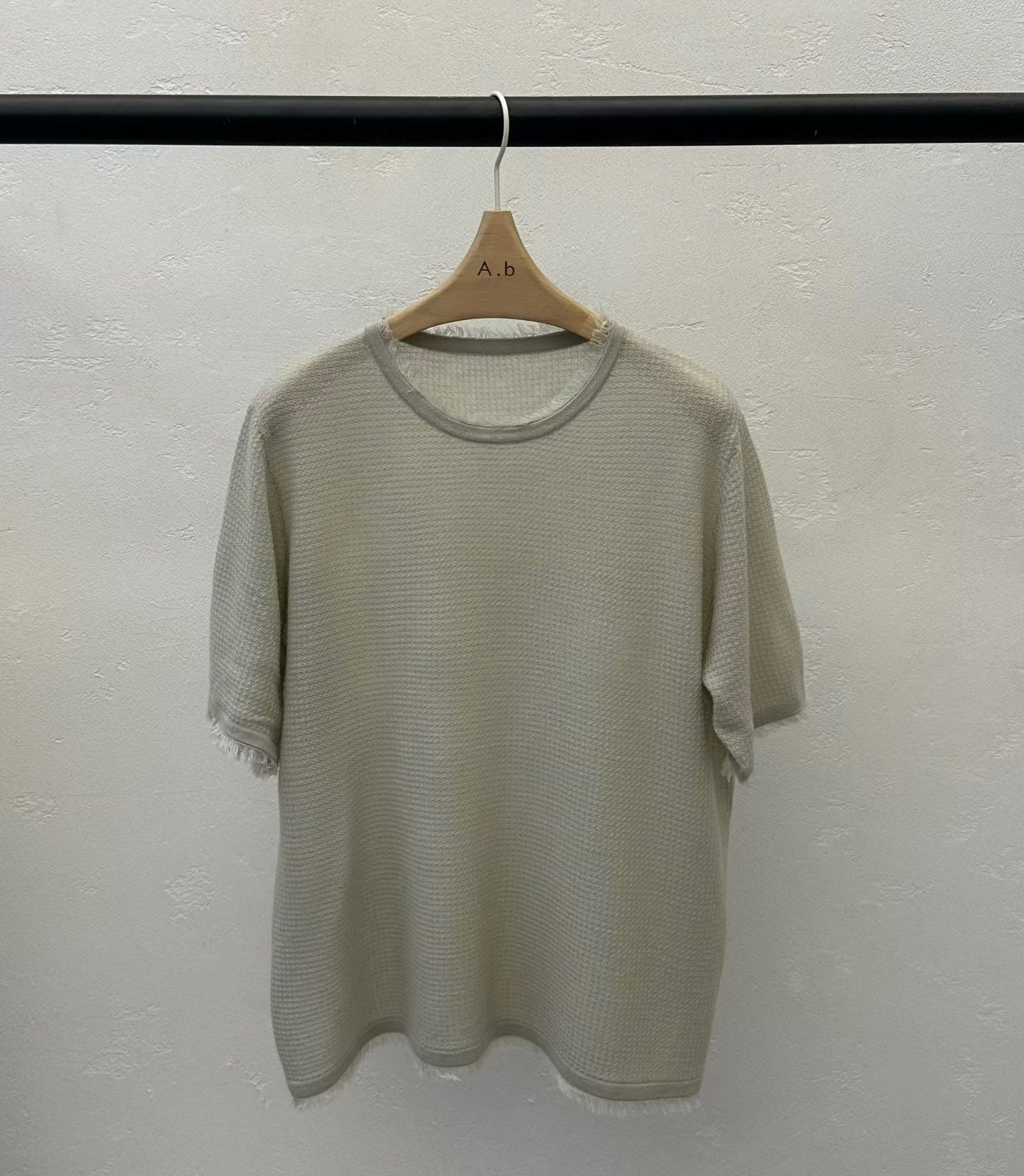 GA40 / WAFFLE TEXTURED LIGHT KNIT BOXY TOP