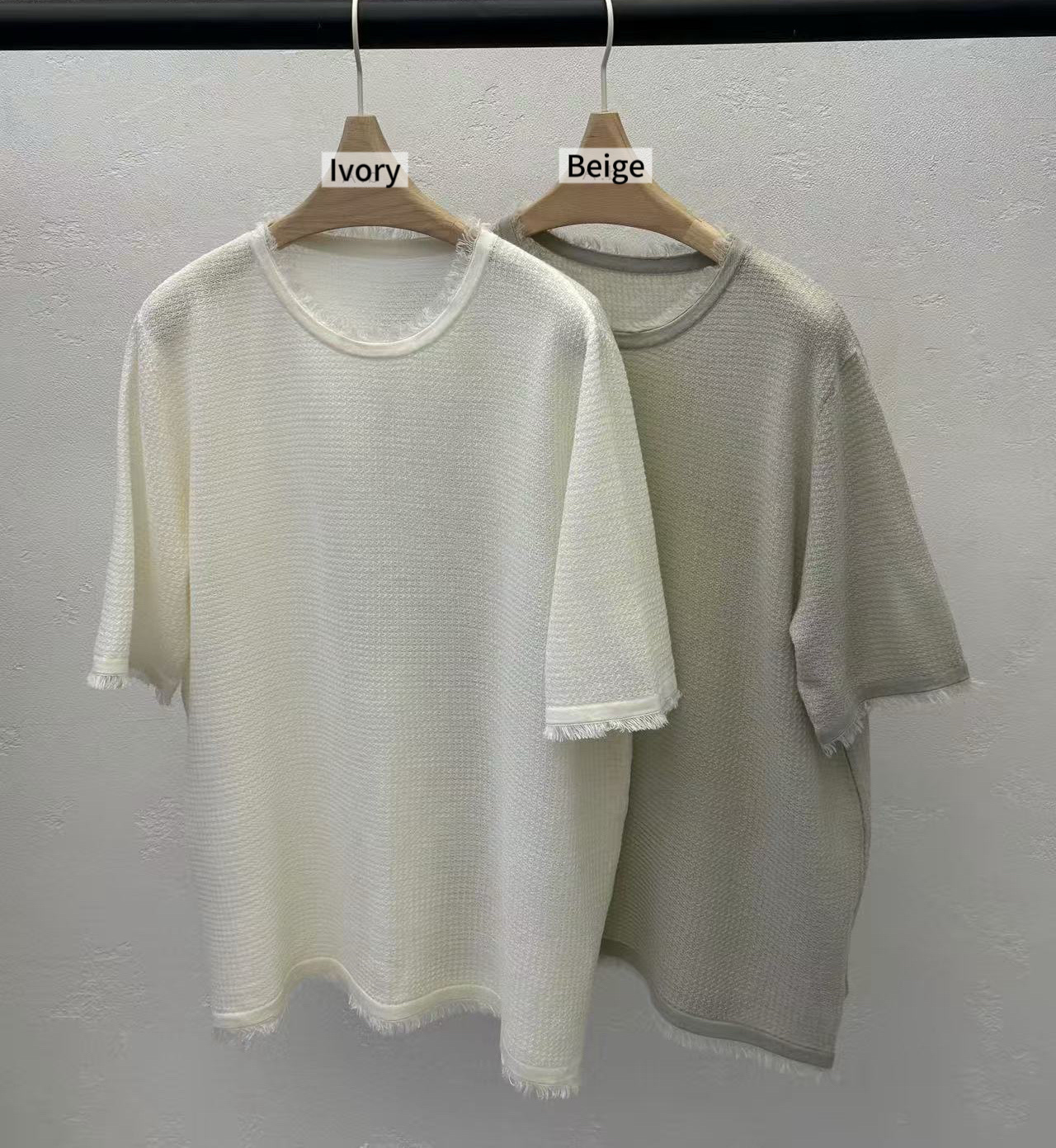 GA40 / WAFFLE TEXTURED LIGHT KNIT BOXY TOP