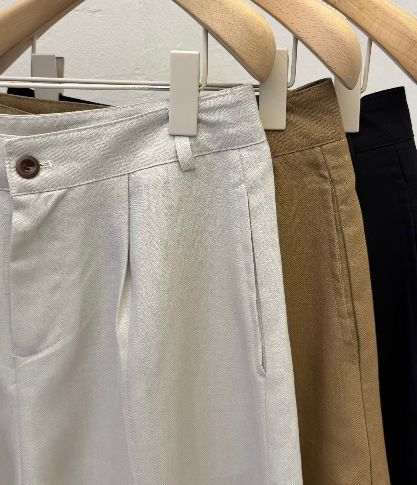GA35 / POCKET LINEN BERMUDAS