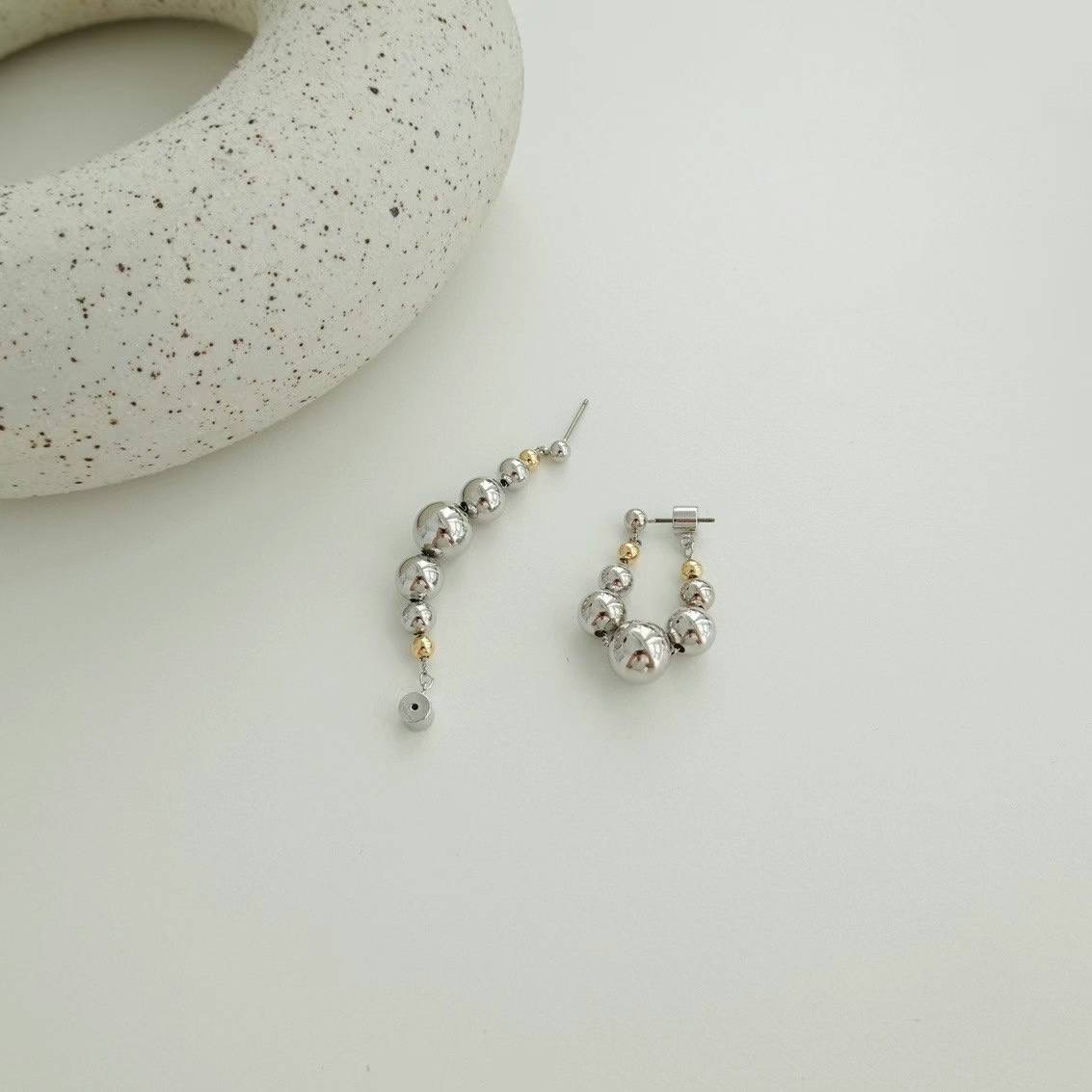 Arina beaded dangle earrings