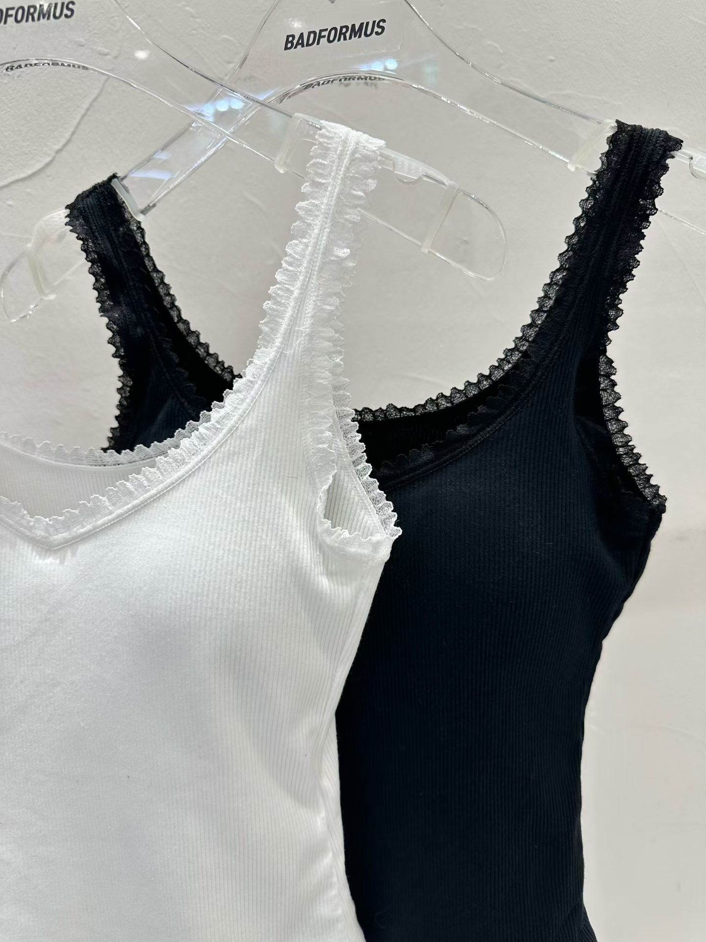 BF03 / Lace Trim Padded Bra Top 