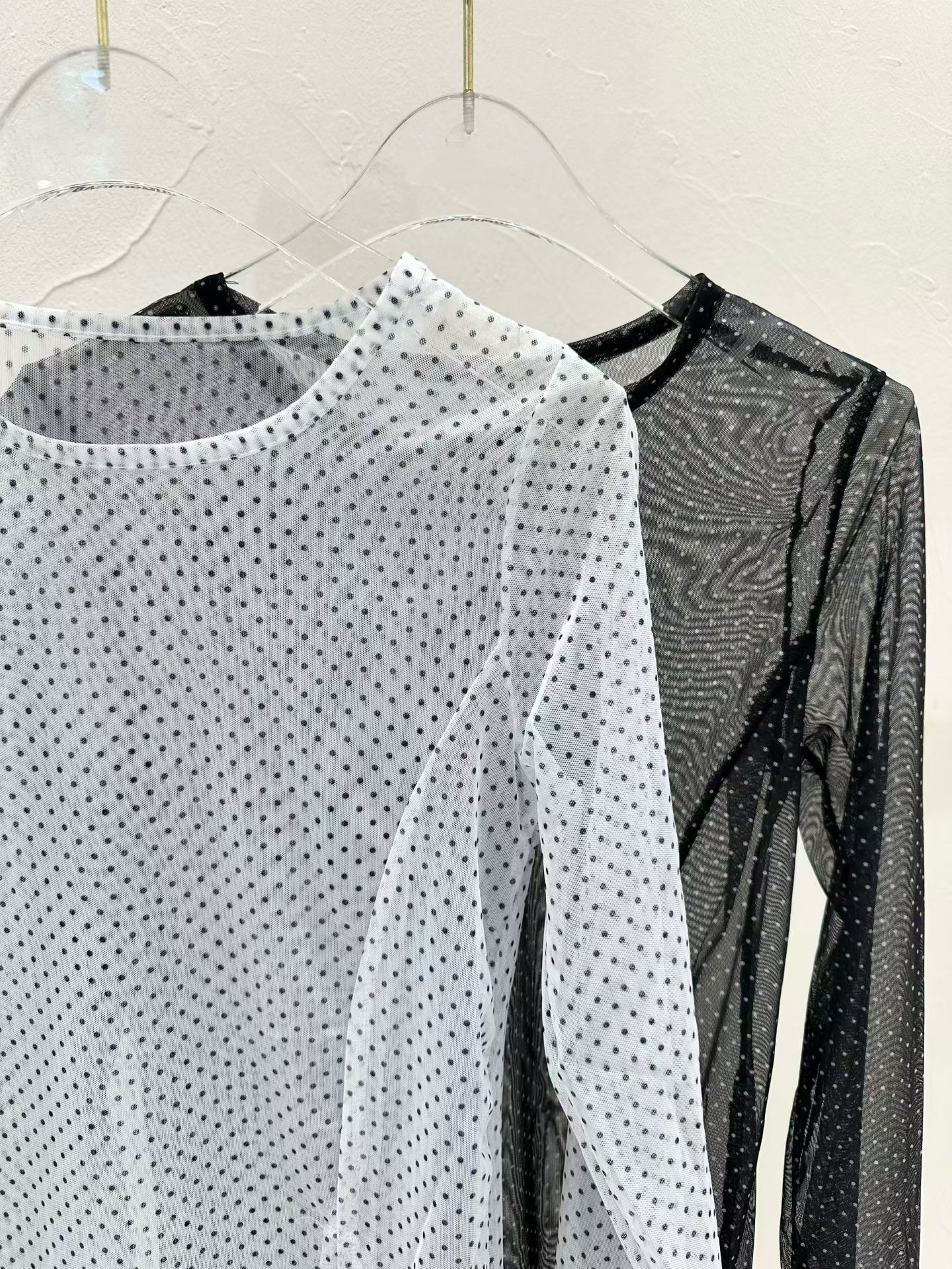 BF05 / Polkadot Mesh Top