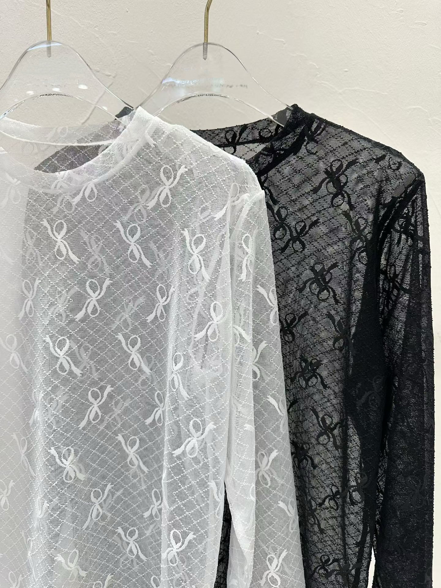 BF07 / Ribbon Mesh Top 