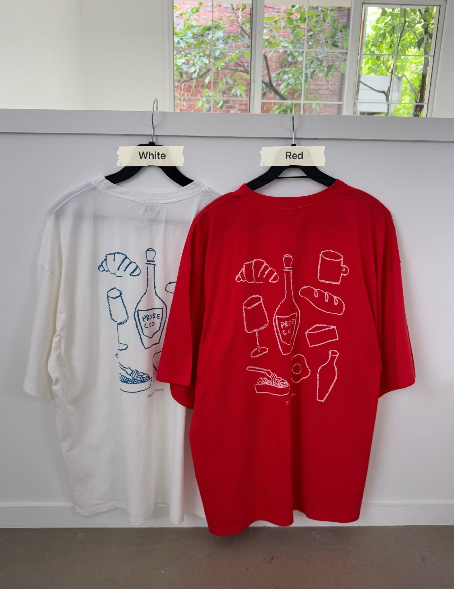 510826 / "THE BRUNCH" GRAPHIC TEE