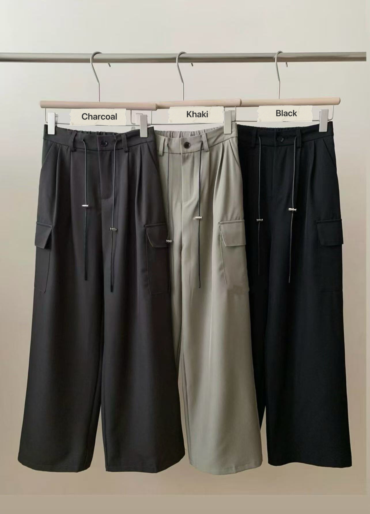 480826 / TOGGLE WAIST CARGO STRAIGHT LEG TROUSERS