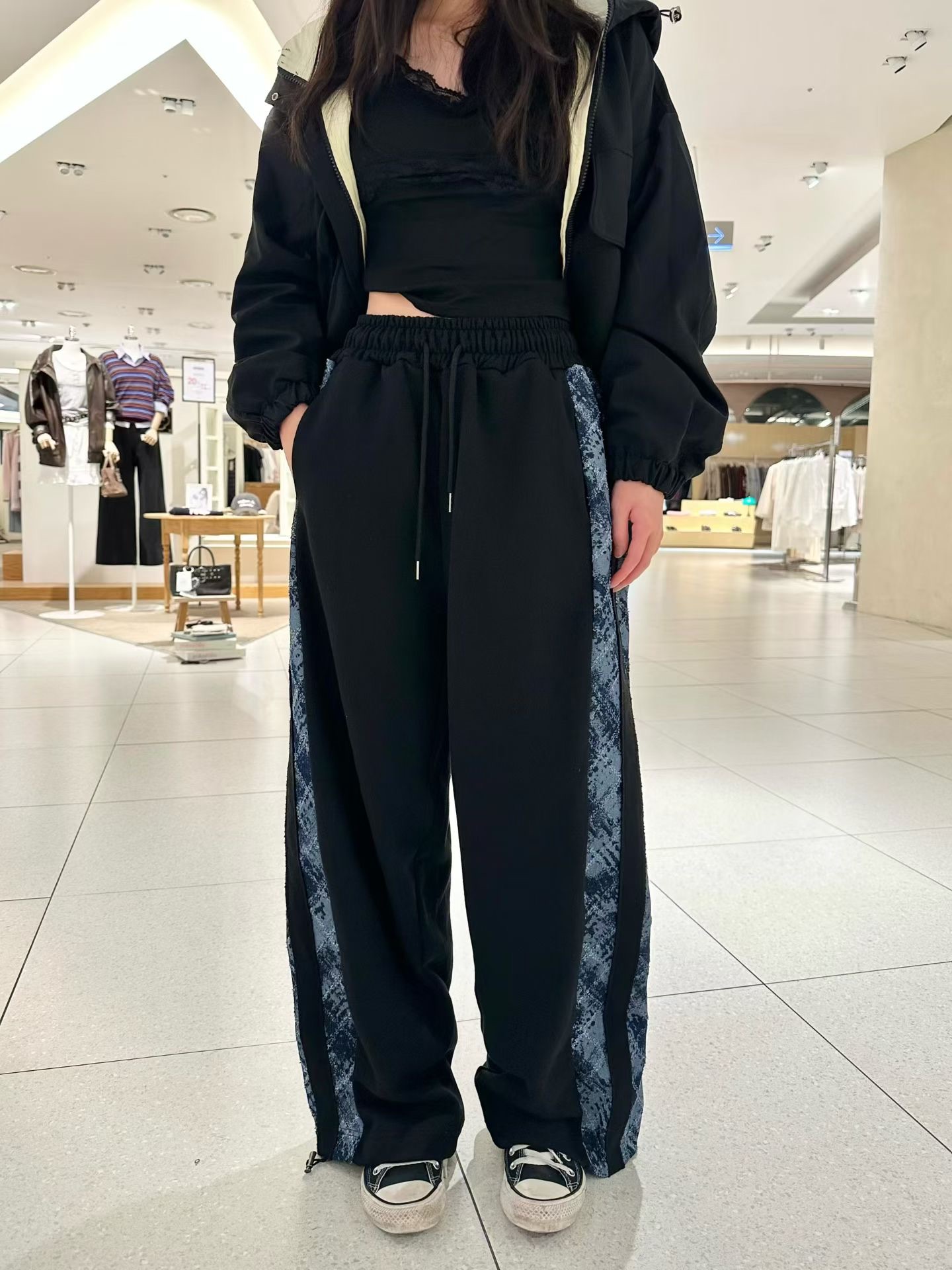 BF13 / Side Panelled Grid Jogger (BF13)