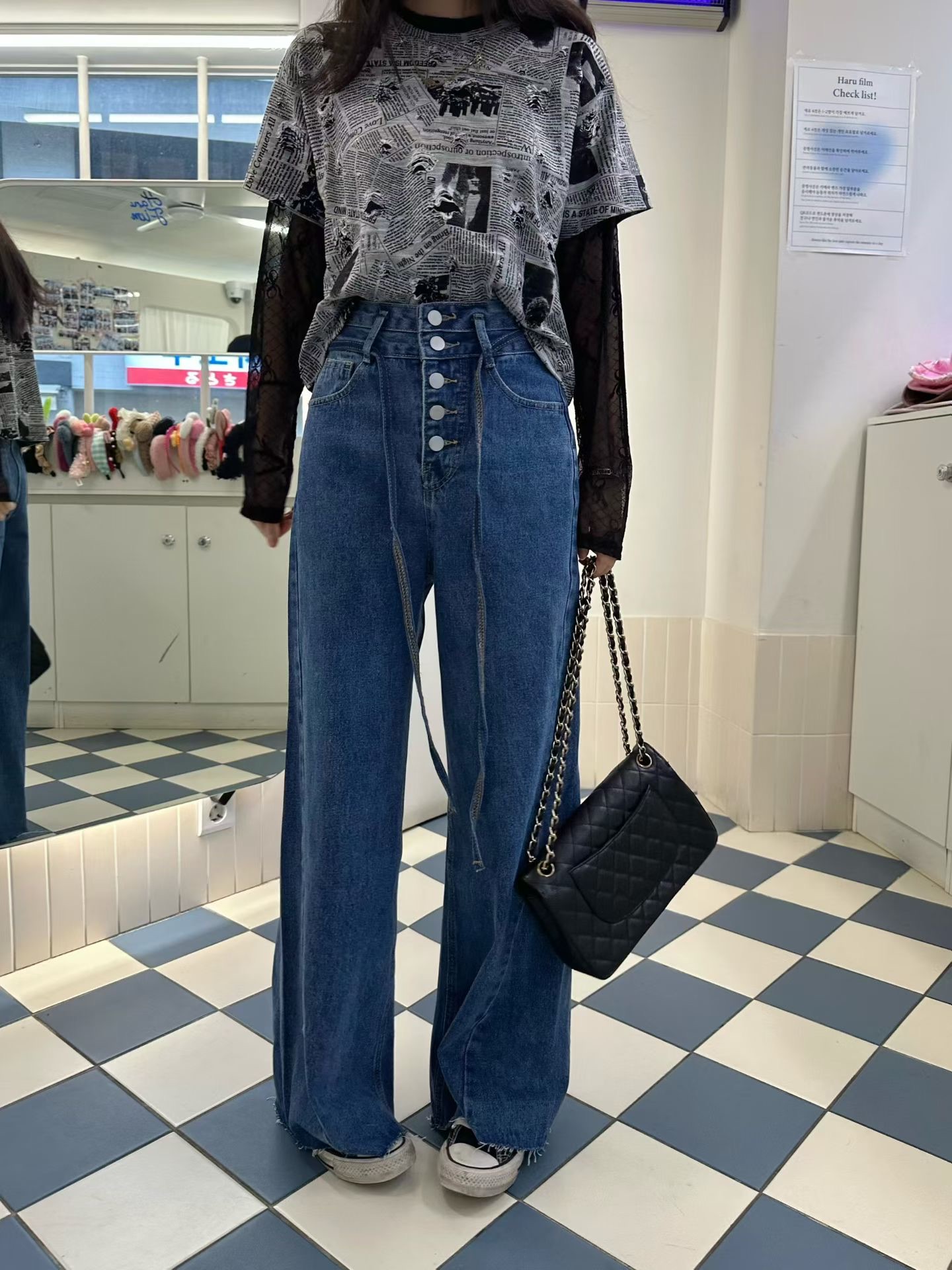 BF16 / Buttonfly Straight Leg Jeans