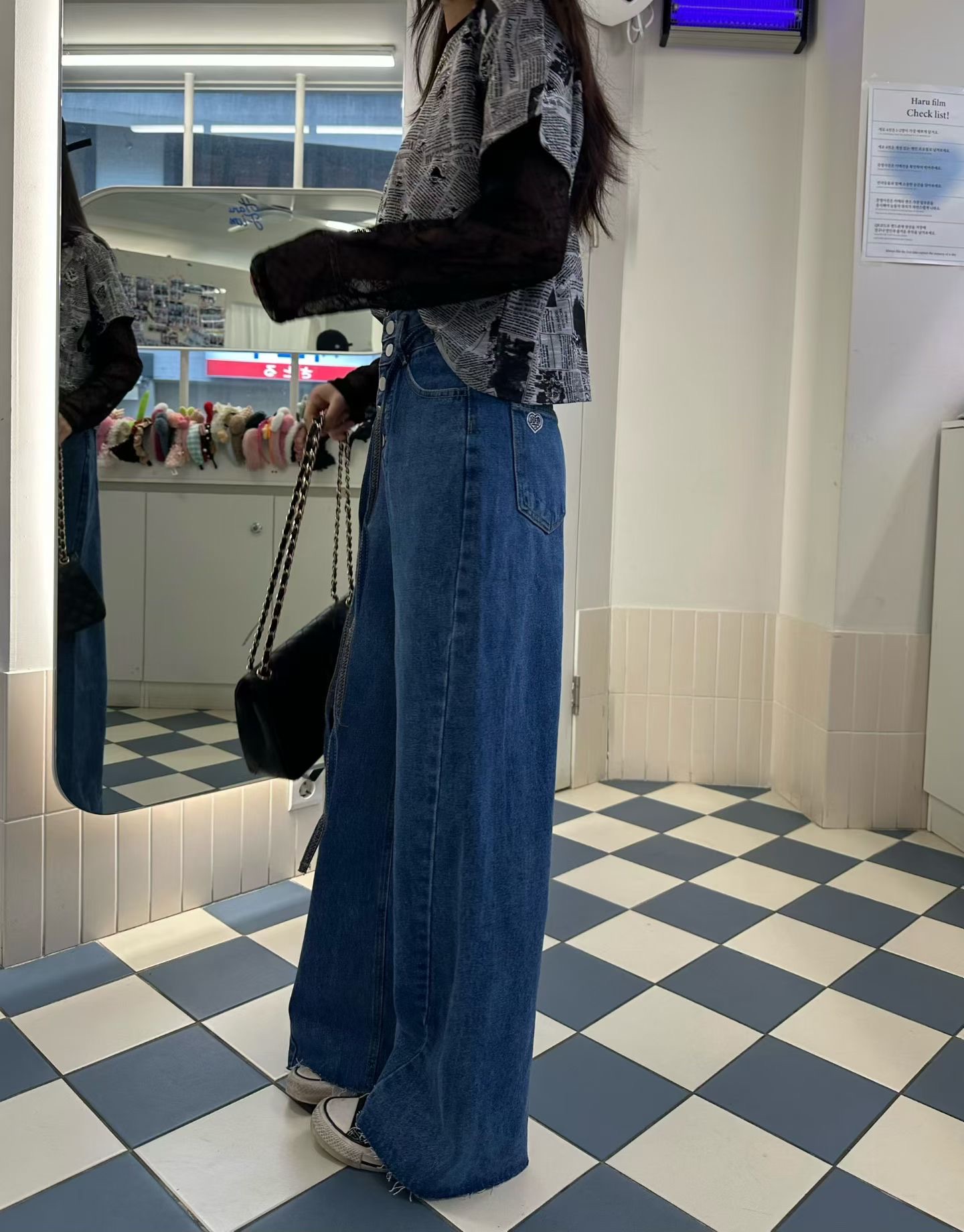 BF16 / Buttonfly Straight Leg Jeans