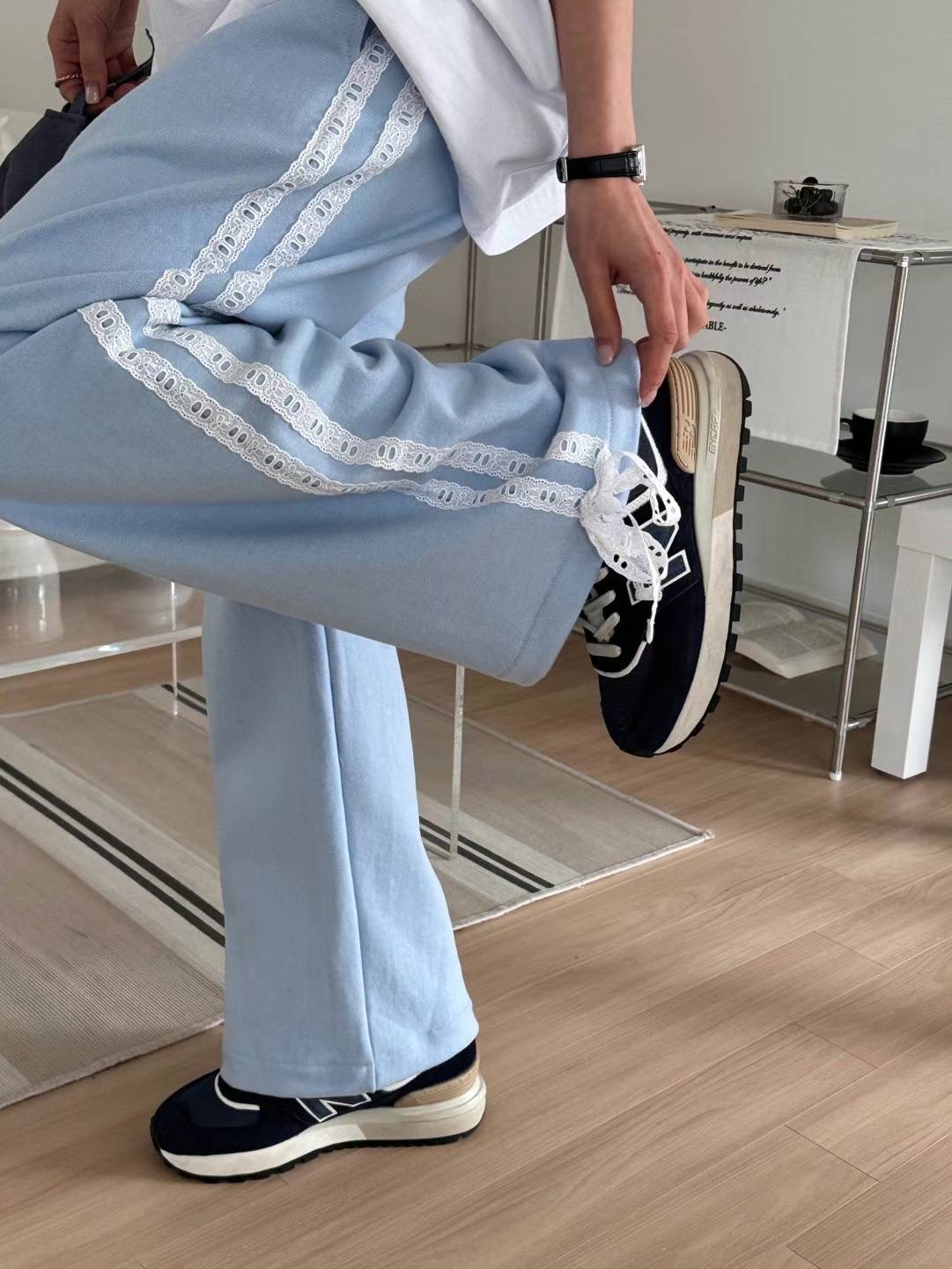 P35 / LACE TRIMMING POCKET JOGGERS