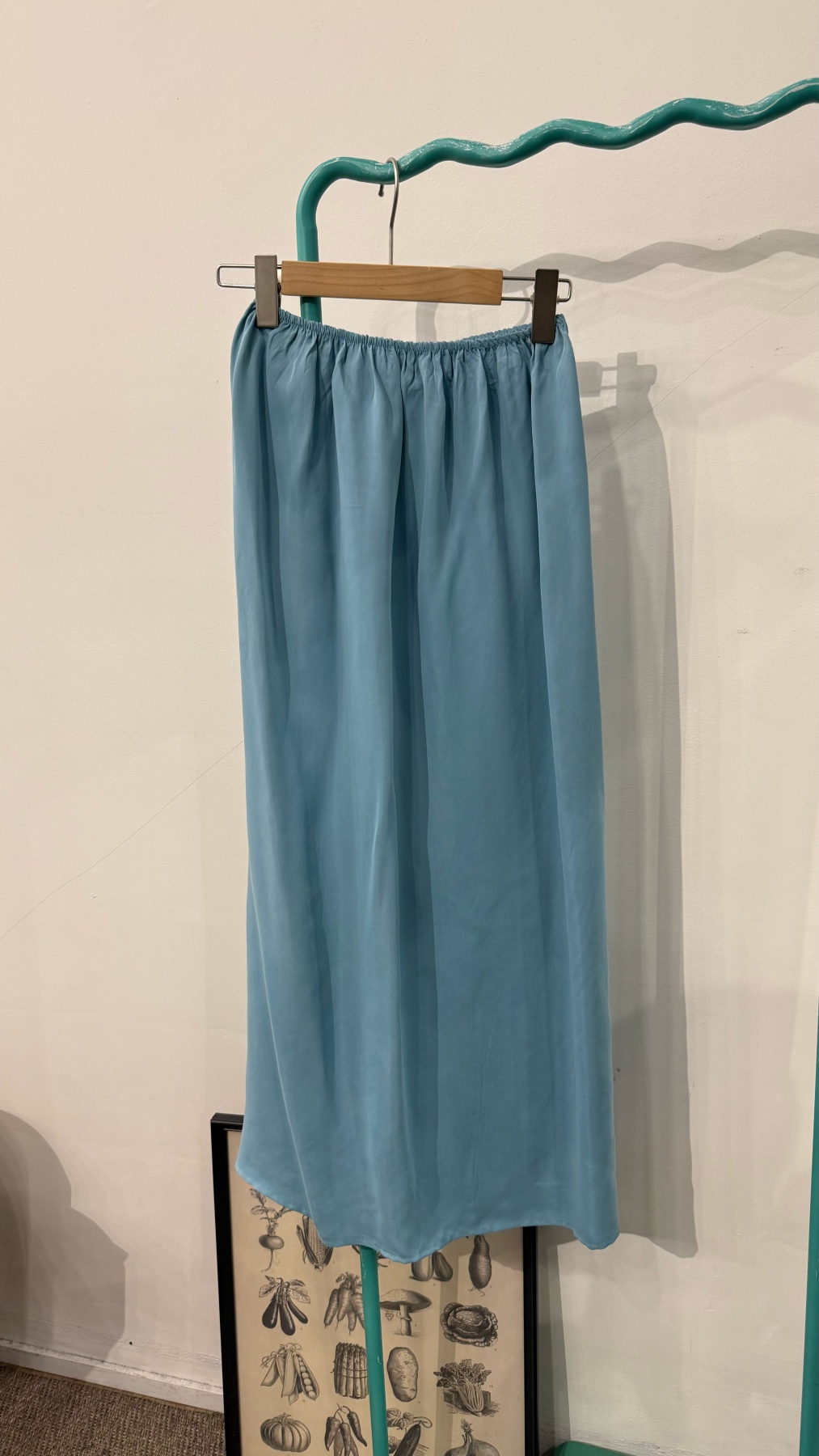 3601 / BANDED WAIST SILKY SKIRT