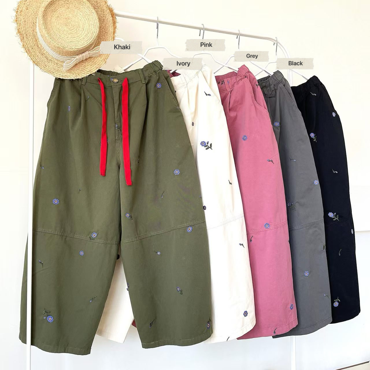 YQ29 / CONTRAST DRAWSTRING FLORAL EMBROIDERED TROUSERS