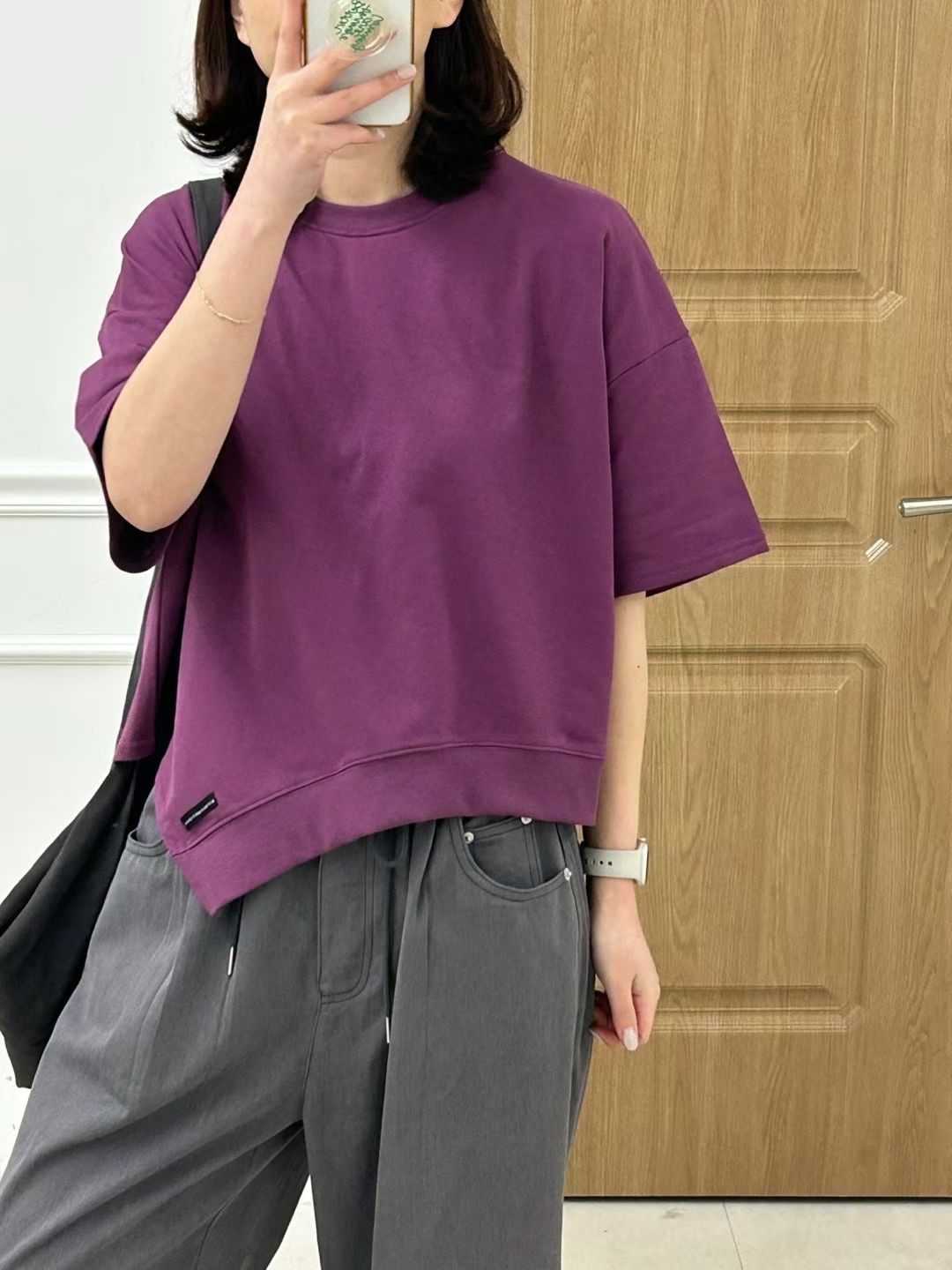 KR13 / Asymmetrical Hem Relaxed Top