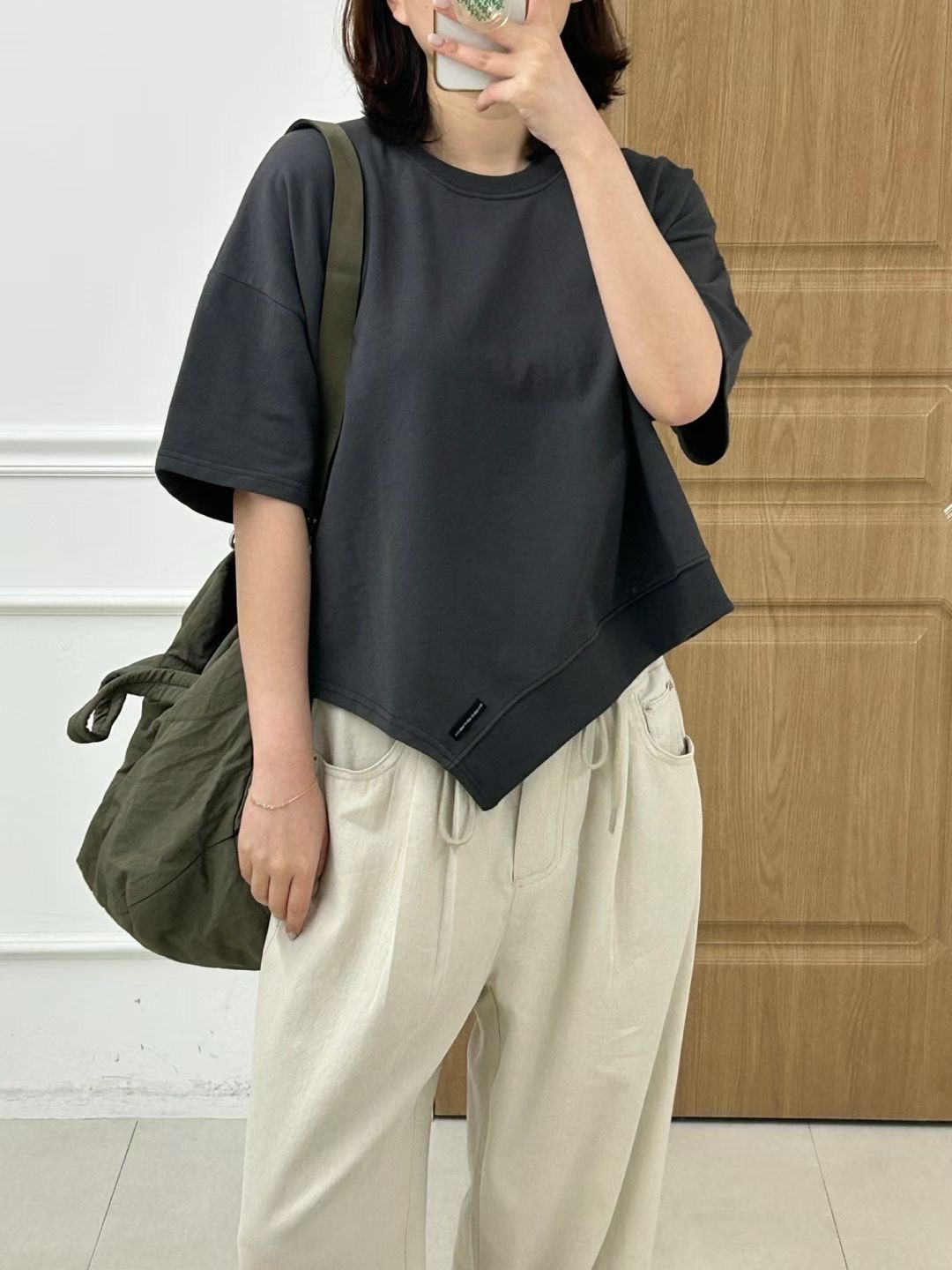 KR13 / Asymmetrical Hem Relaxed Top