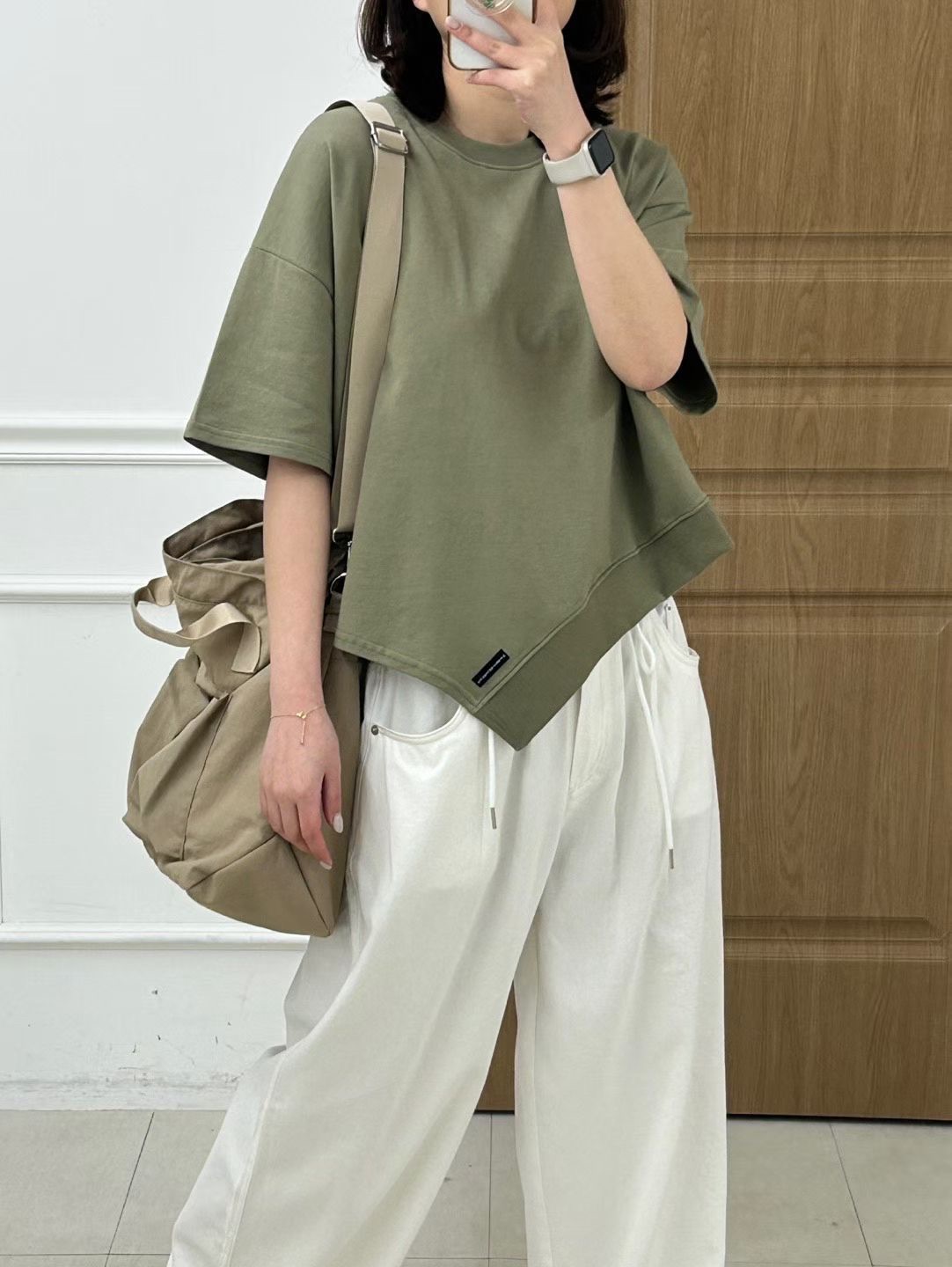 KR13 / Asymmetrical Hem Relaxed Top