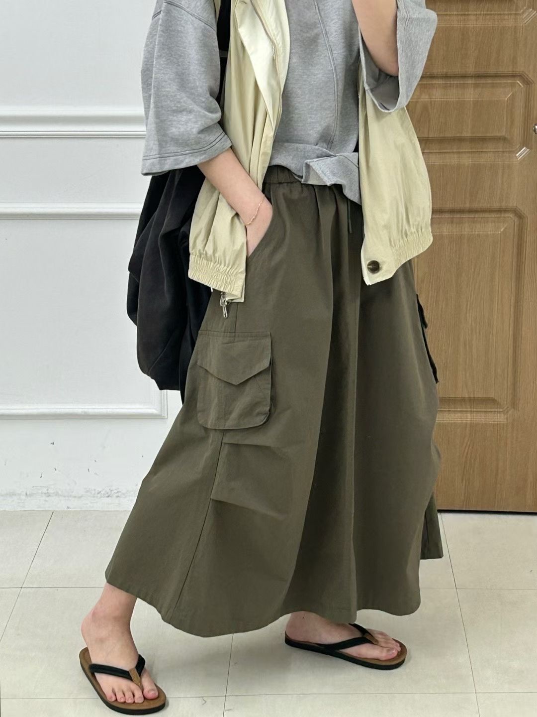 KR18 / Darted Utility Pocket Skirt