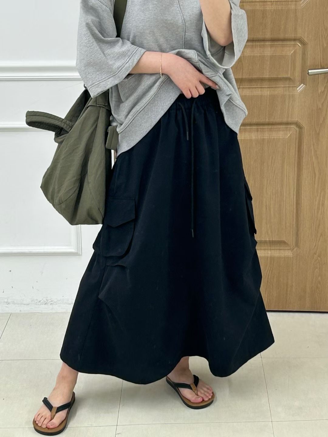 KR18 / Darted Utility Pocket Skirt