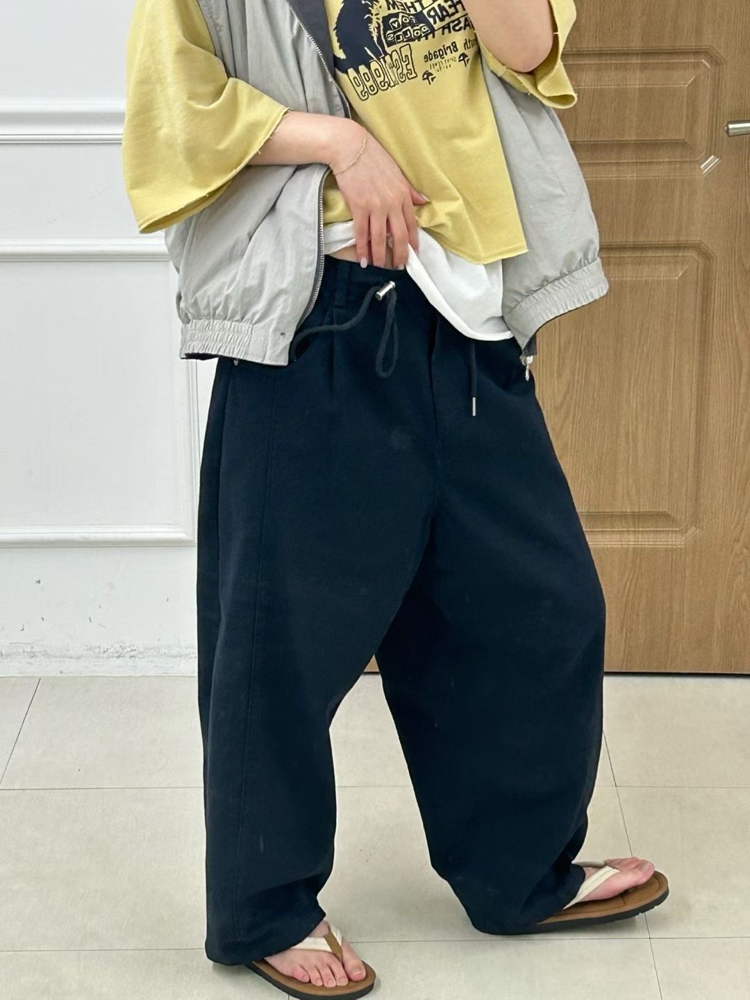 KR19 / Adjustable Toggle Waist Loose Fit Trousers