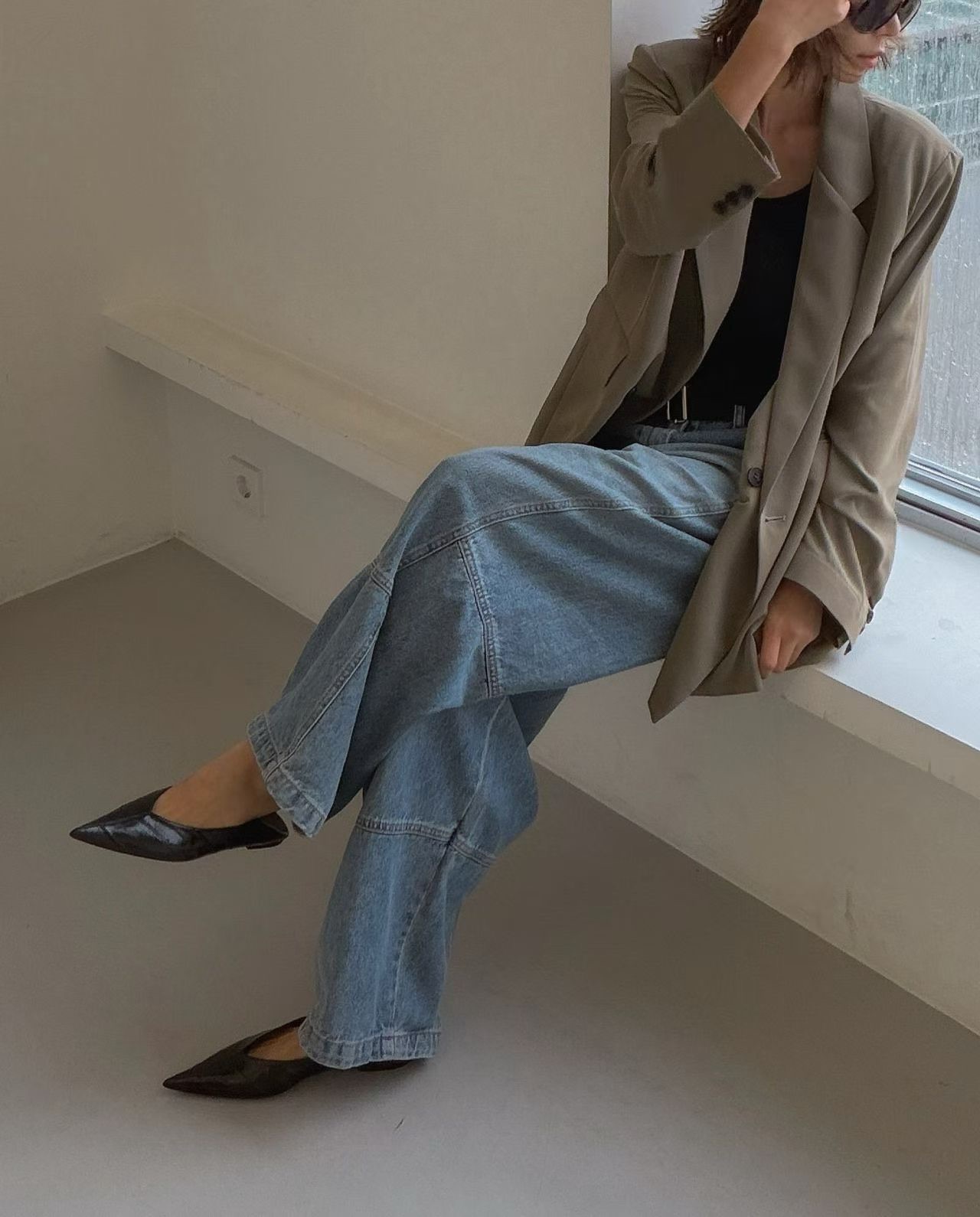PT18 / BELTED LOOSE FIT POCKET JEANS