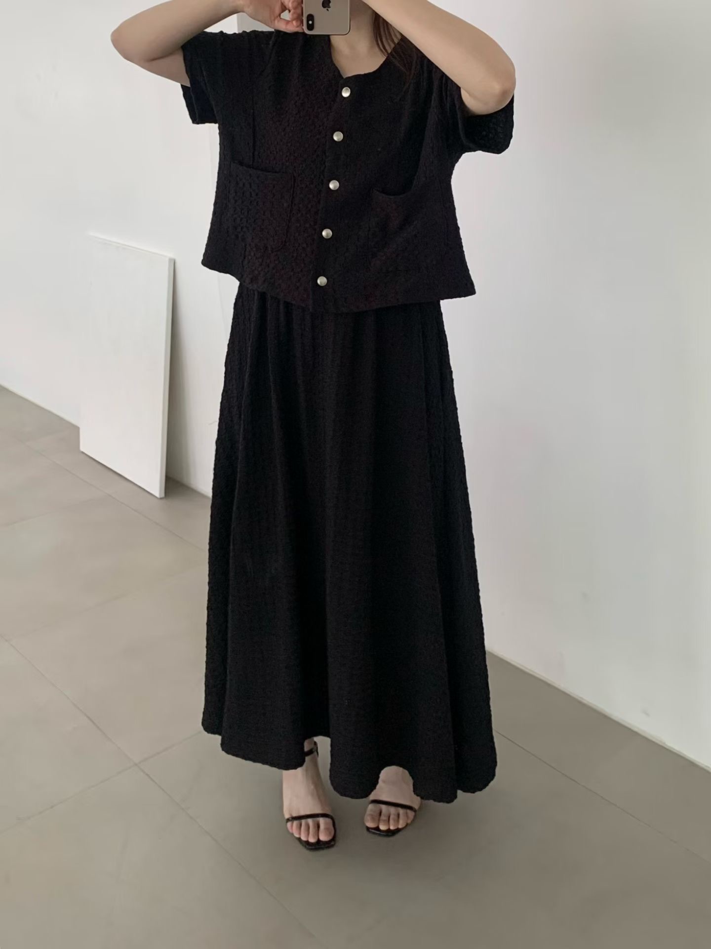 PG05 / TEXTURED SHORT SLEEVES OUTER-ELASTIC BAND SKIRT SET