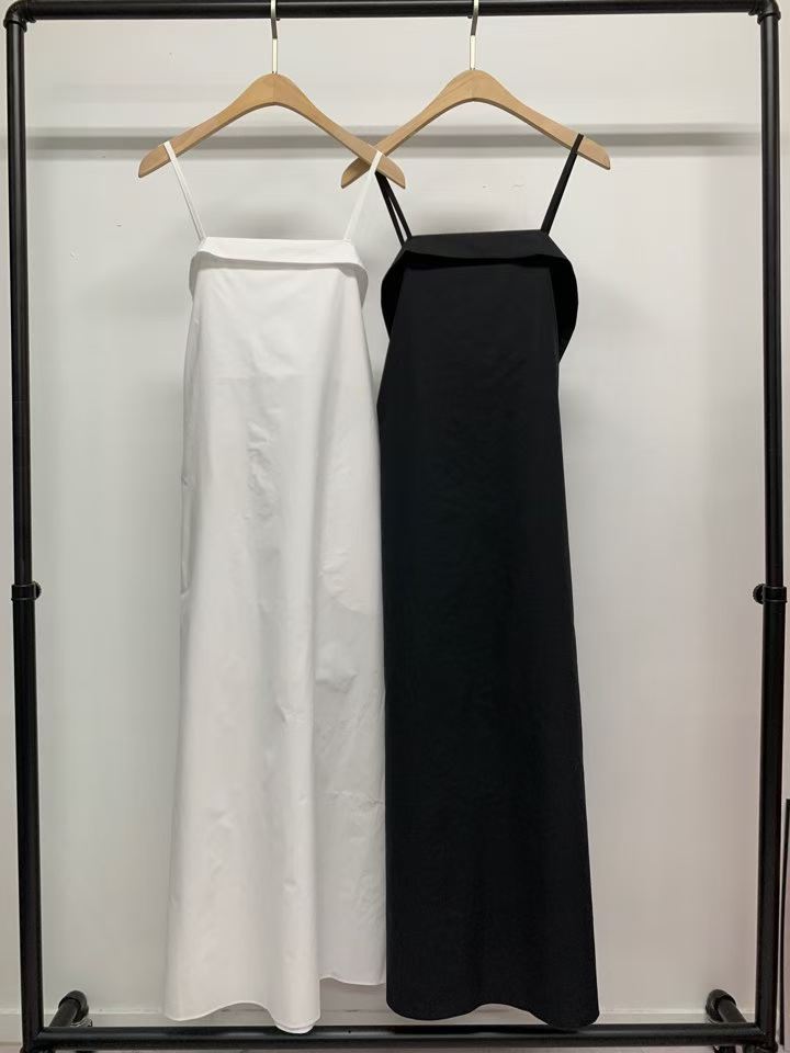 FERNANDA MINIMALIST FLAP MAXI SPAGHETTI DRESS
