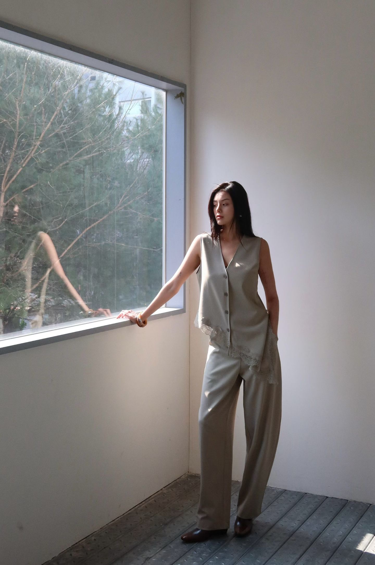 BY02 / POCKET TAPERED DOWN TROUSERS