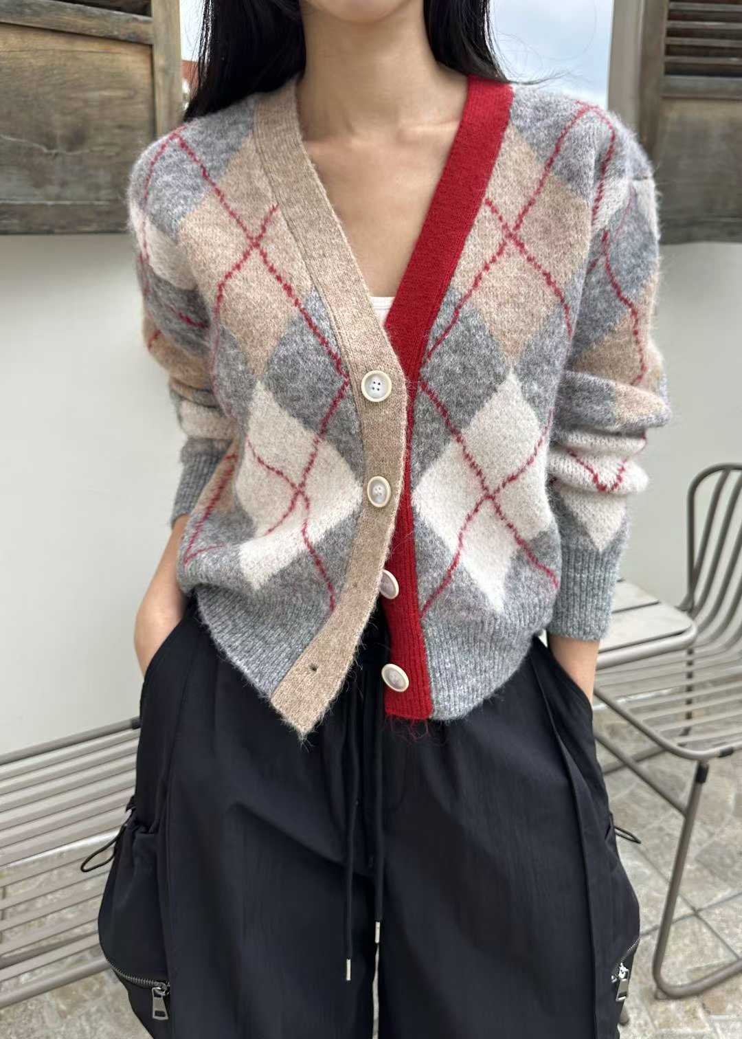 DAYLEN ARGYLE CHECKS CARDIGAN