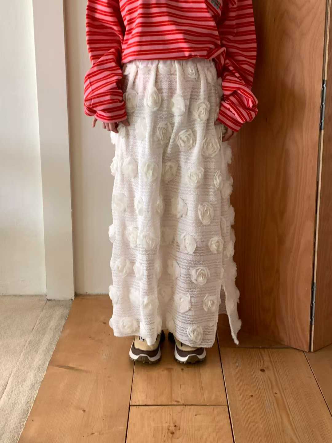 EVERLEE ROSETTES BANDING SKIRT