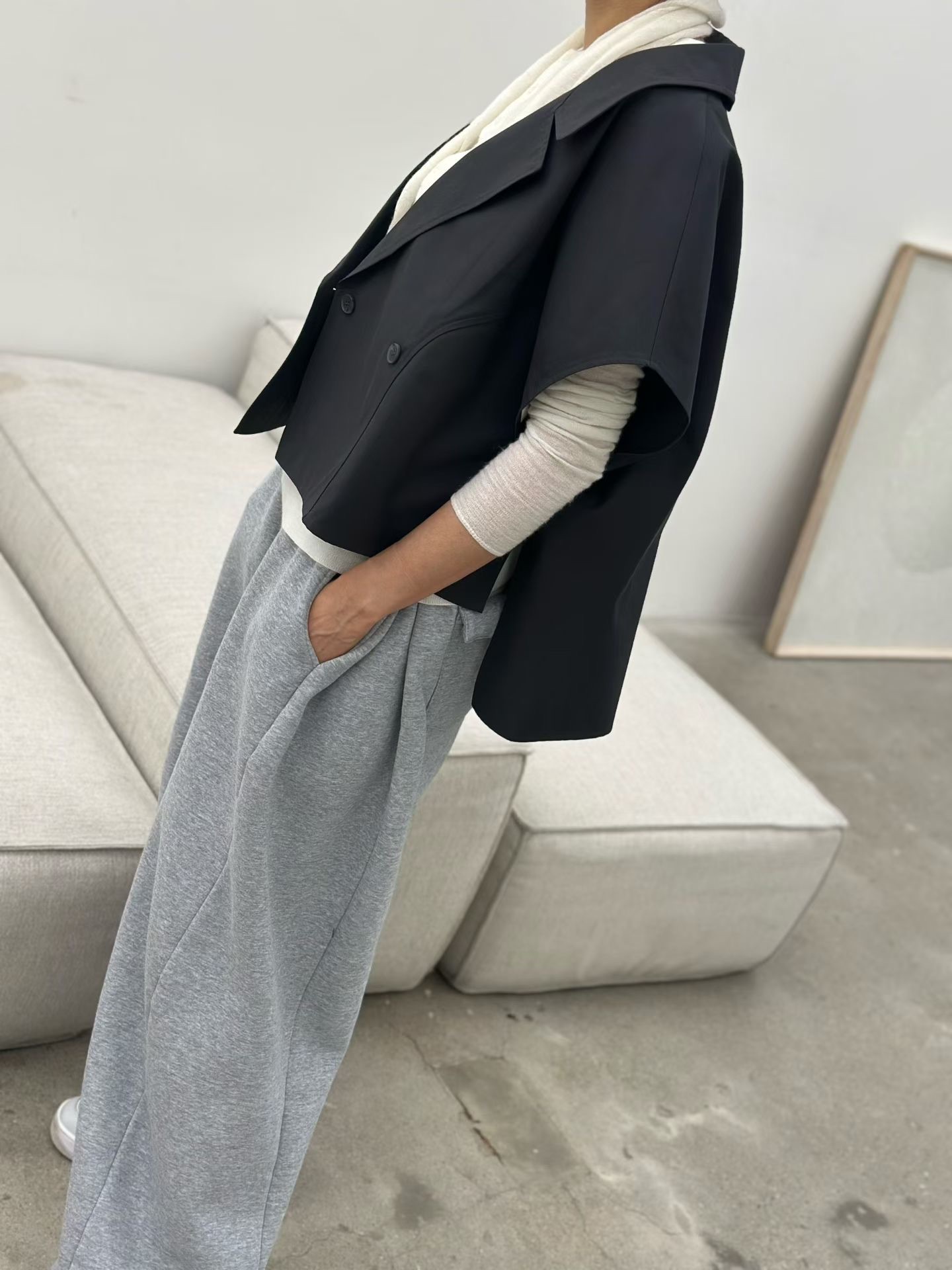 LE19 / IRREGULAR HEM DOUBLE BREASTED VEST