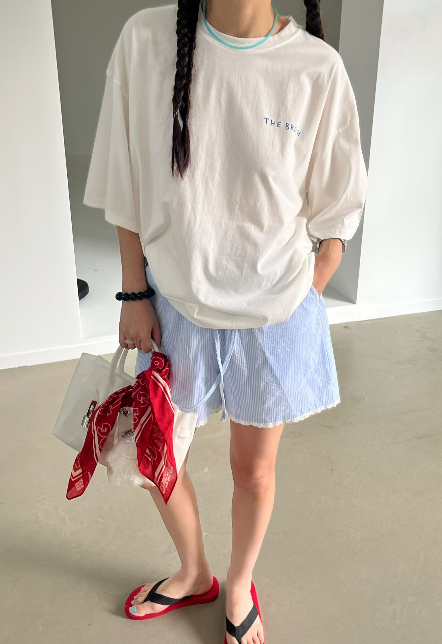 510826 / "THE BRUNCH" GRAPHIC TEE