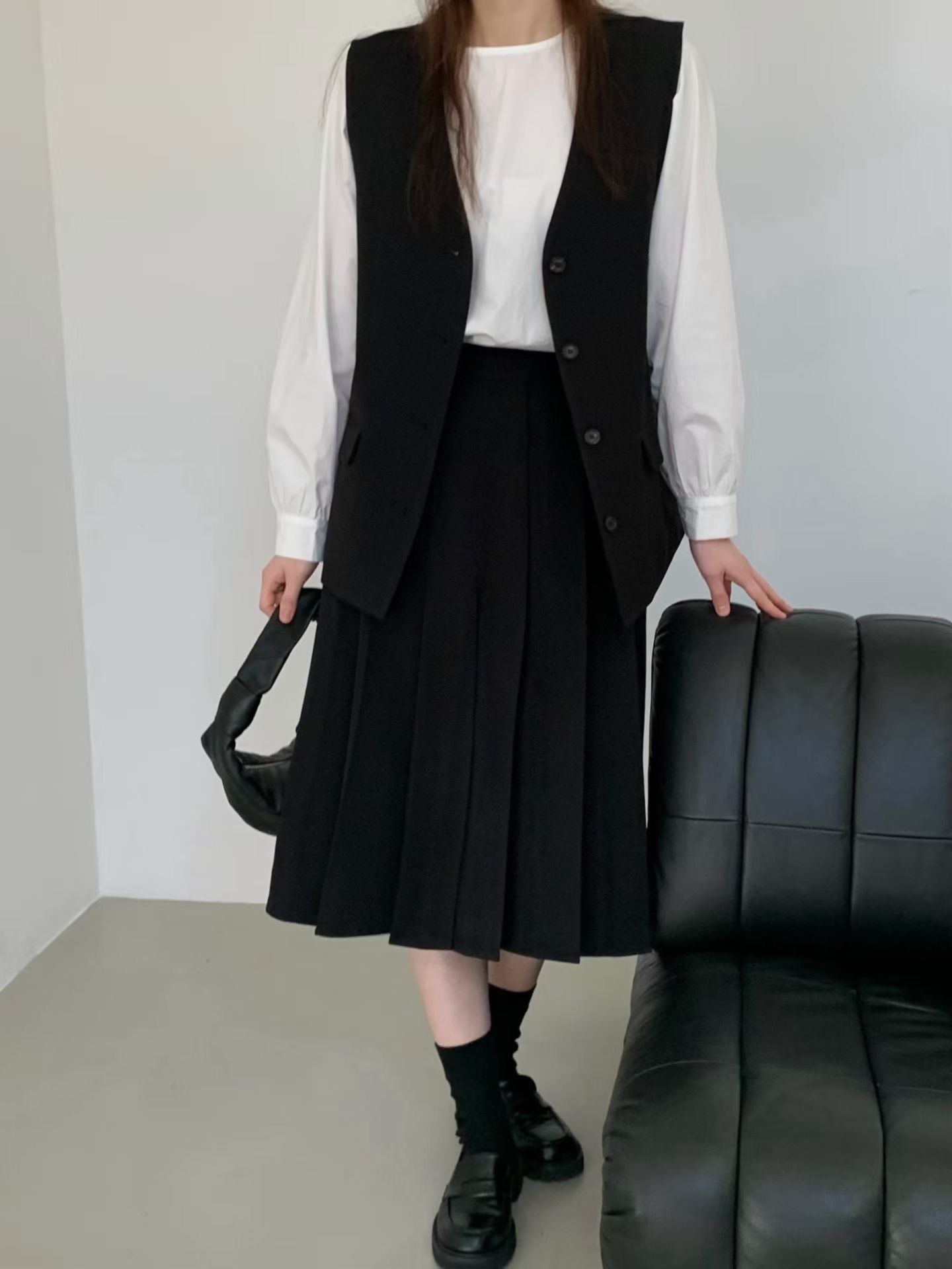 JU10 / BUTTON DOWN TAILORED VEST