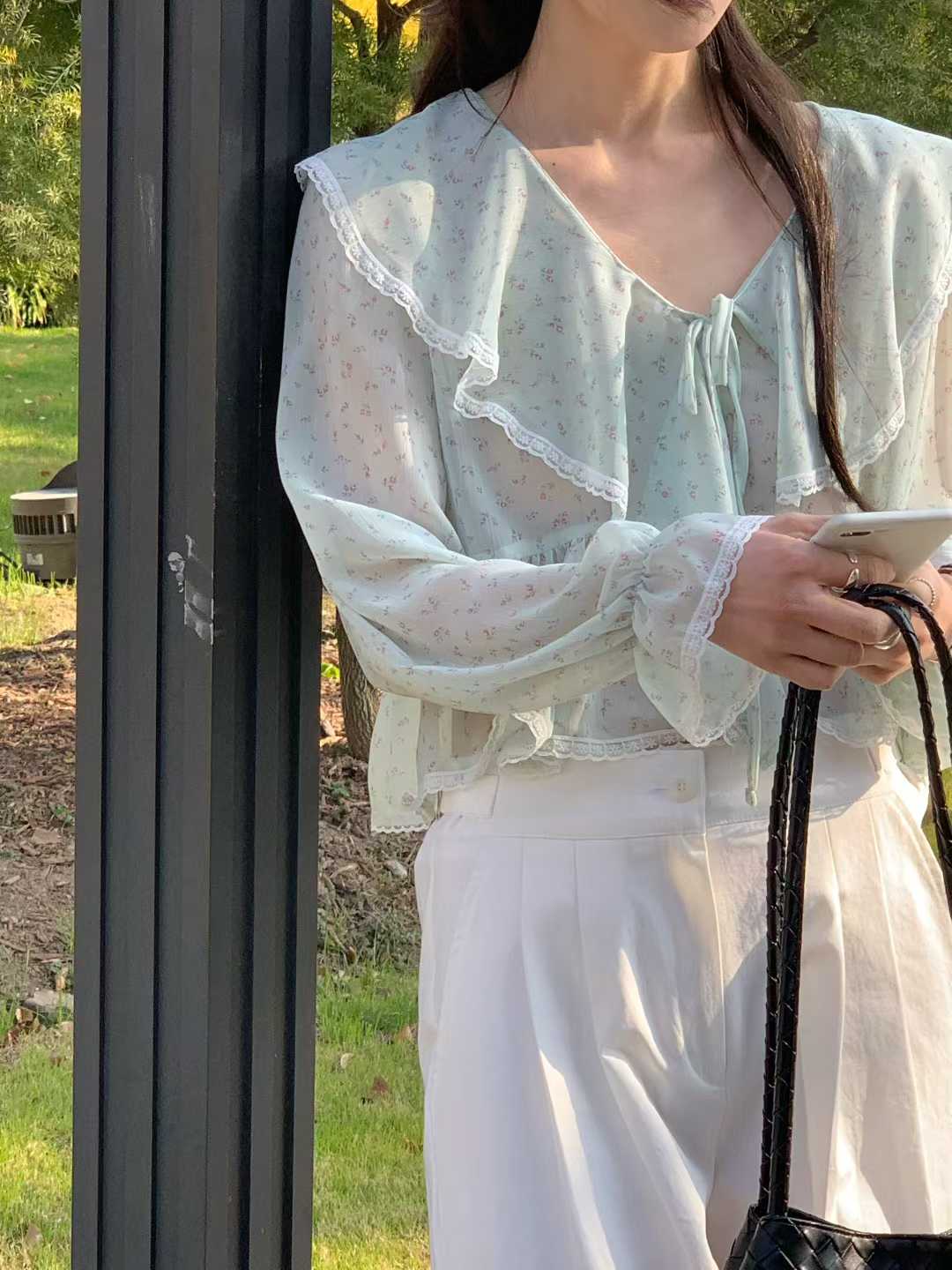 EMMA OVERLAP COLLAR ROMANTIC BLOUSE