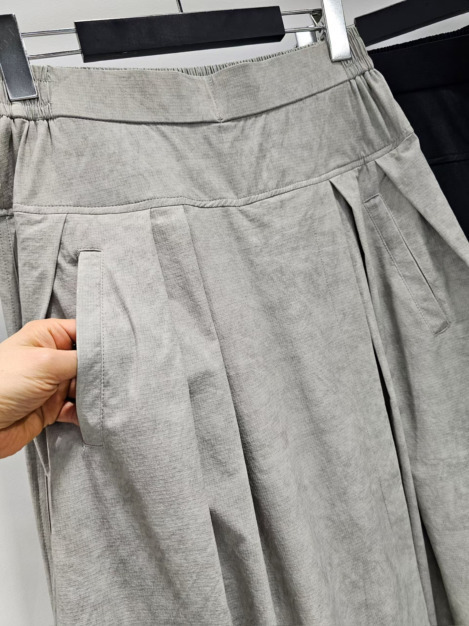 YY16 / PINTUCK POCKET CULOTTES