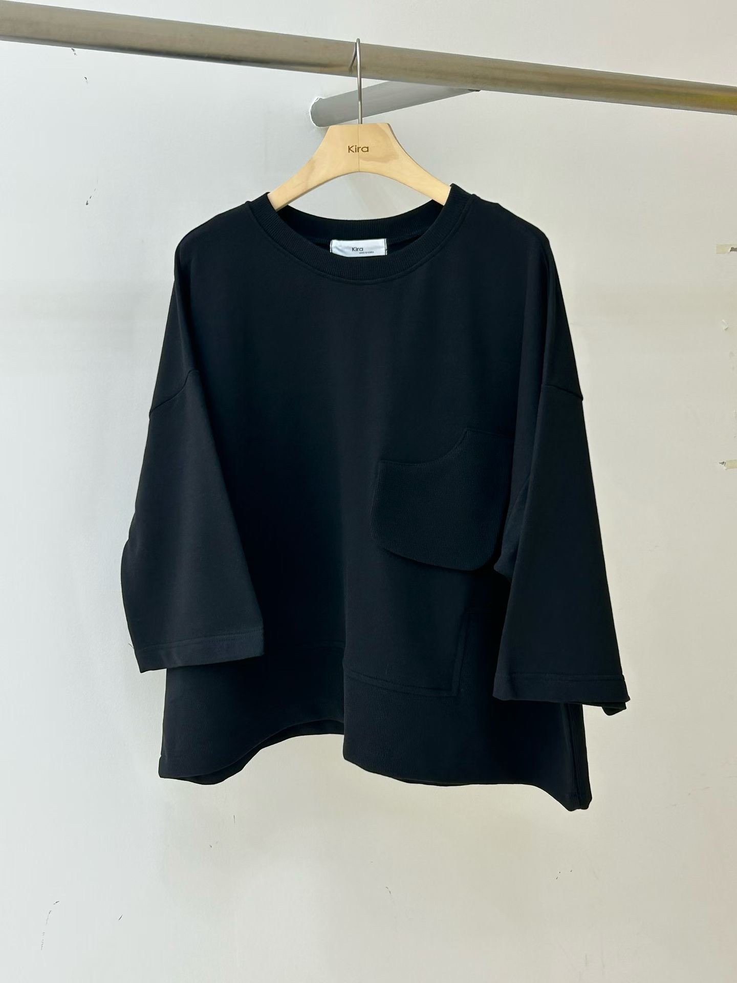 KL21 / RIBBED PANEL POCKET OVERSIZED TEE