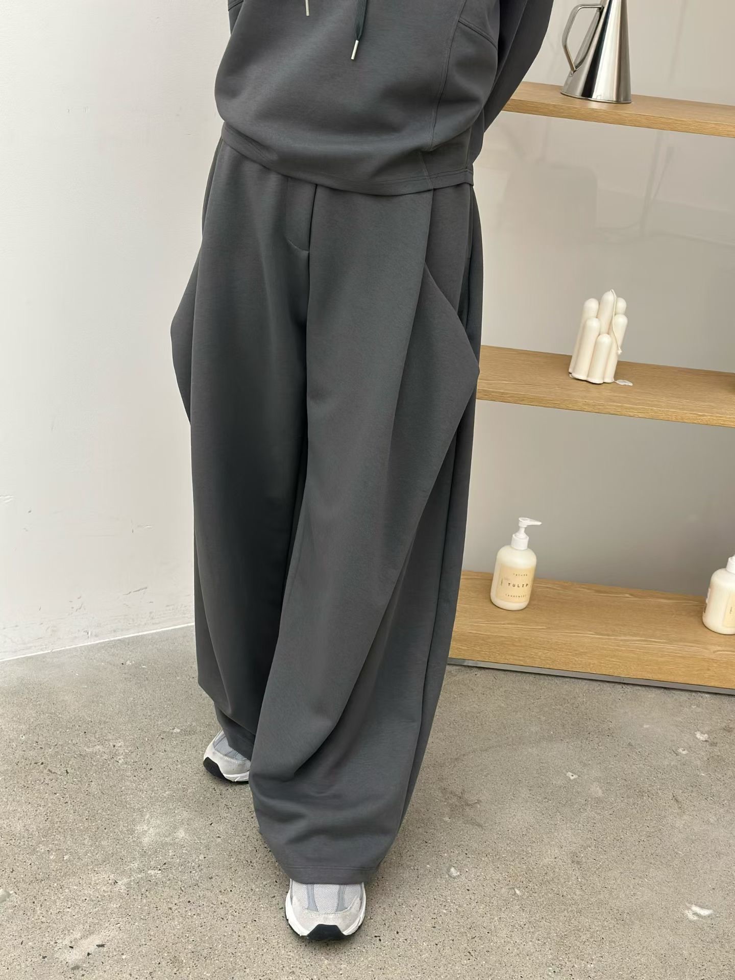 LE08 / SIDE DETAIL POCKET TROUSERS