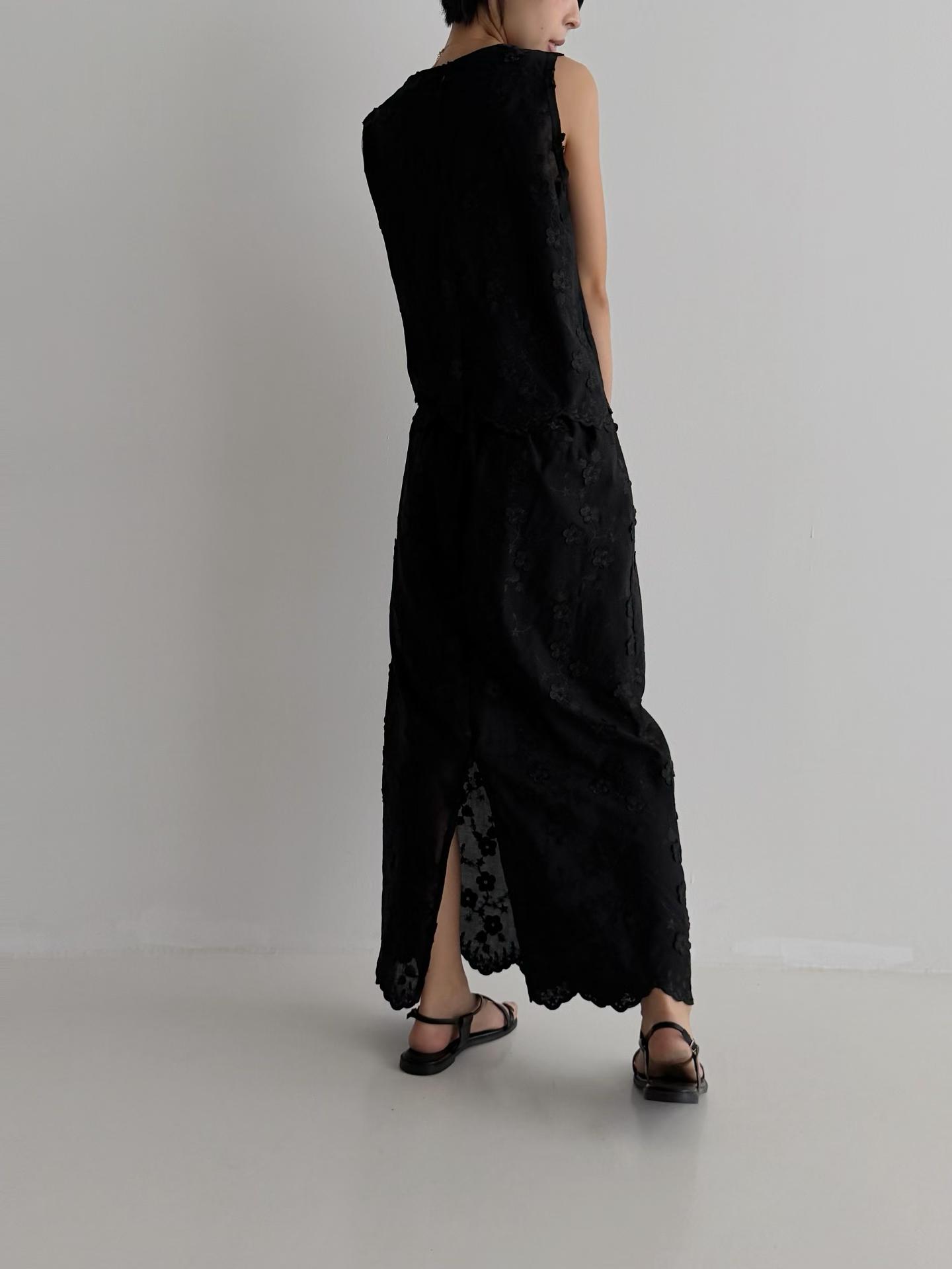 ELOWEN BRODERIE MAXI BANDING SKIRT