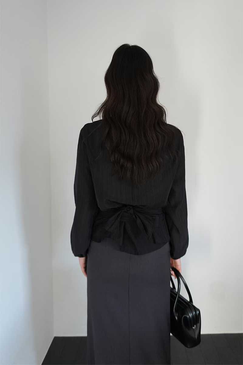 EASTON MULTI TIE BLOUSE