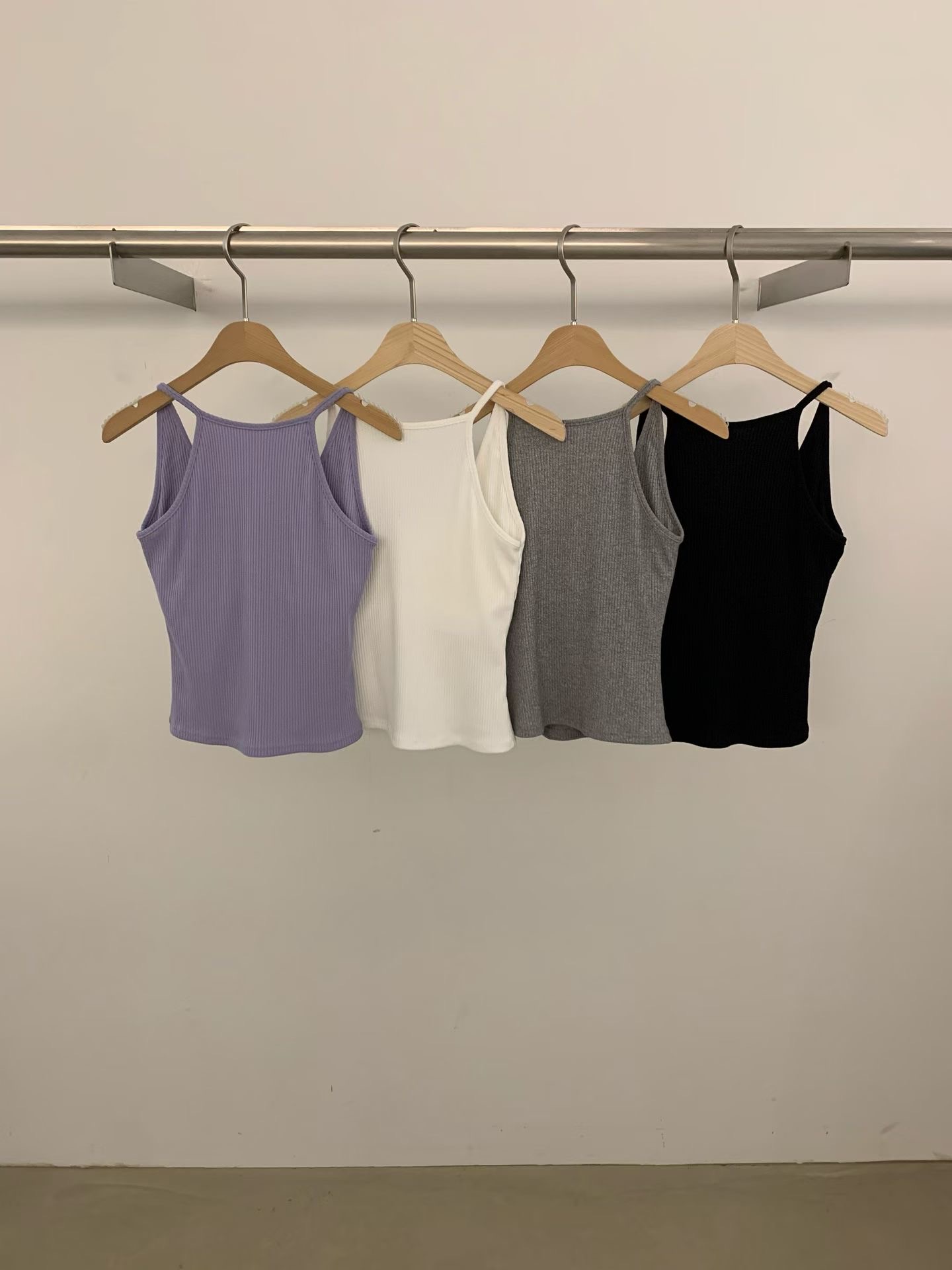 ERIN U-NECK PADDED TANK TOP