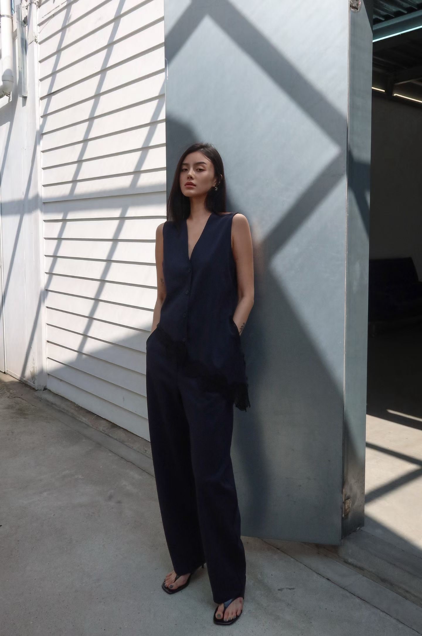 BY02 / POCKET TAPERED DOWN TROUSERS