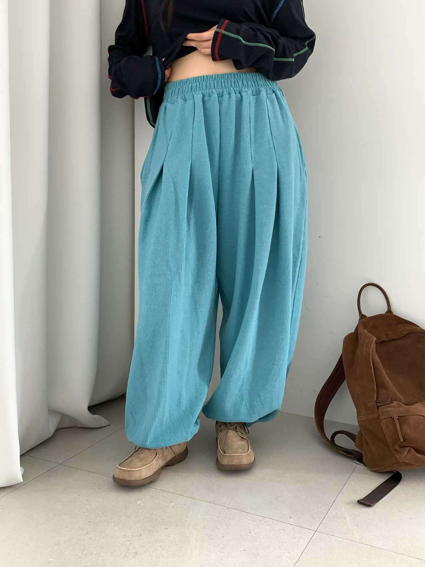 VP18 / TAPERED LEGS CORDUROY JOGGERS
