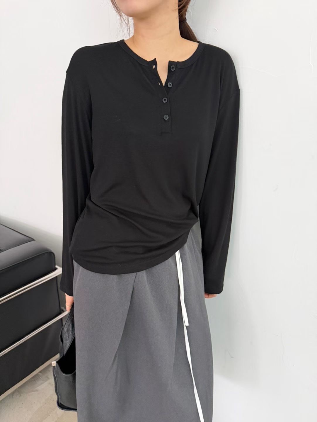 DINNIE HENLEY BUTTONS LONG SLEEVES TEE