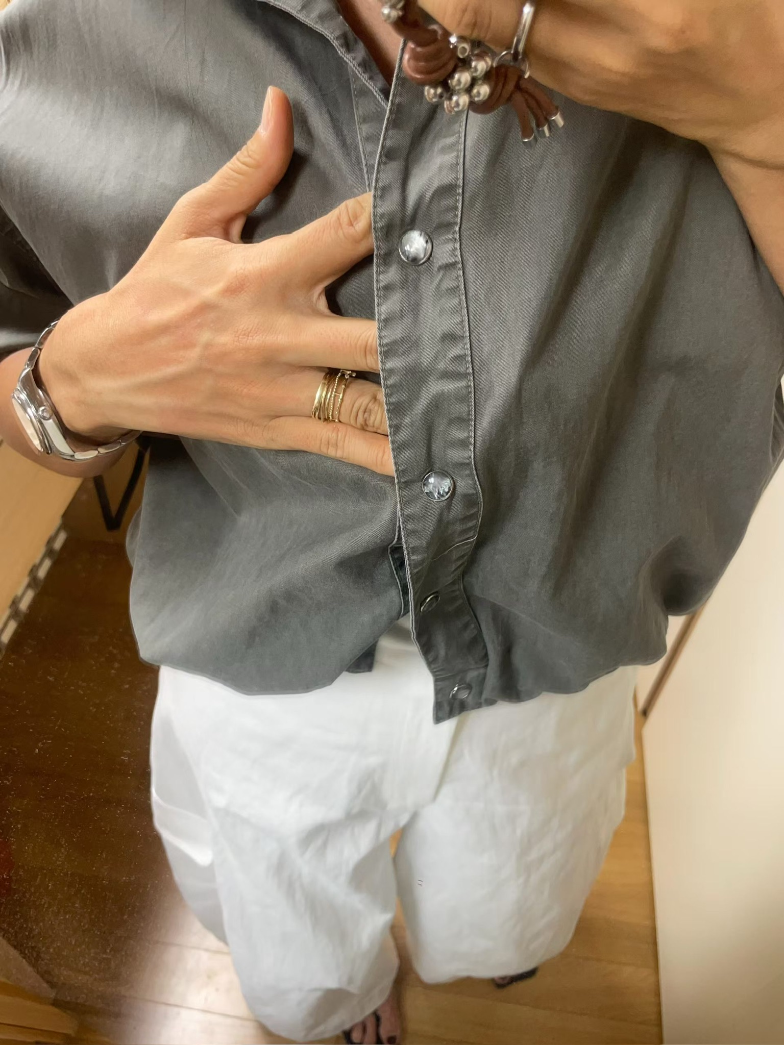 YQ30 / BUTTON DOWN BANDED HEM SHIRT
