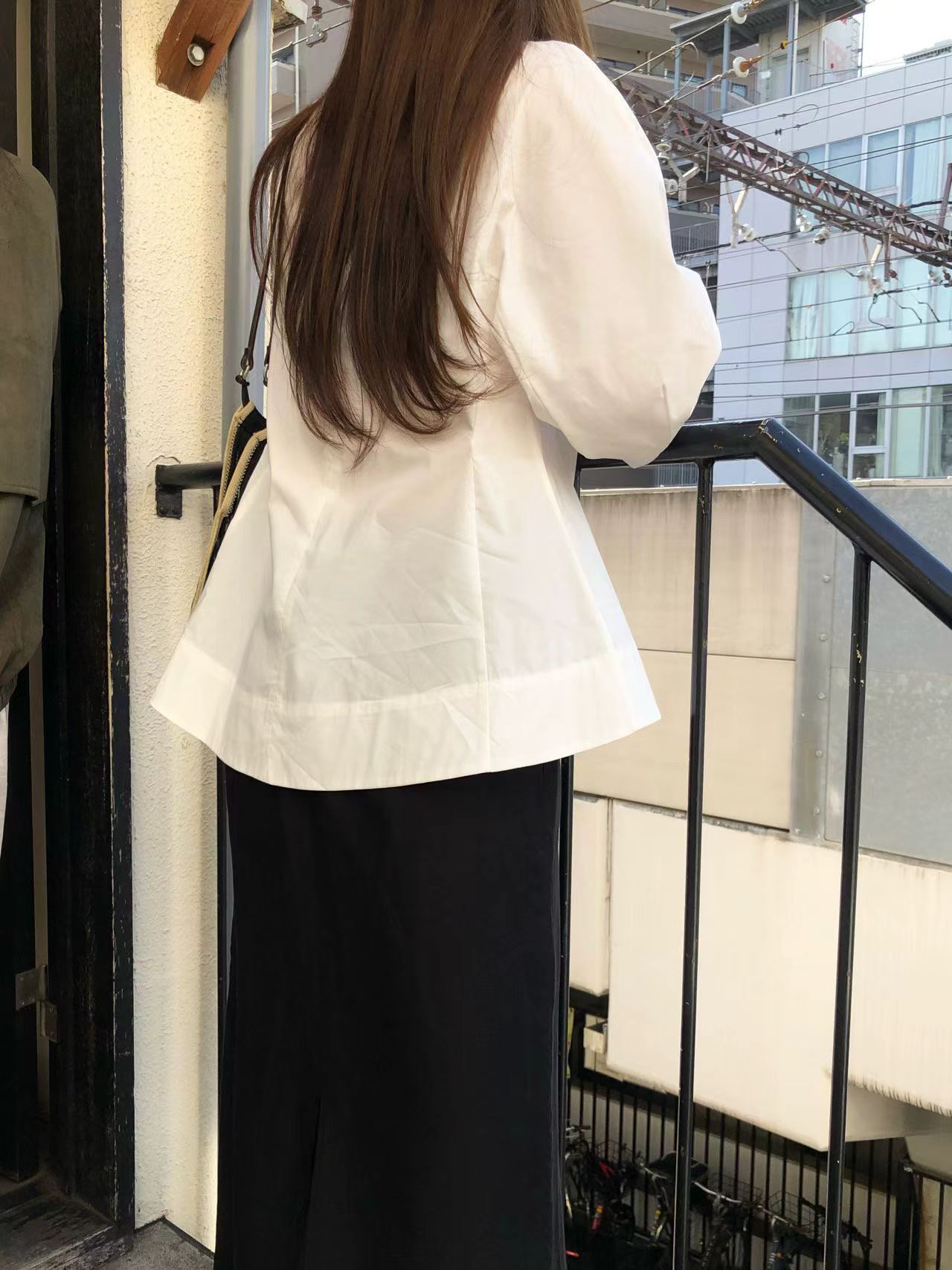 EVREN VOLUME FLARED BLOUSE