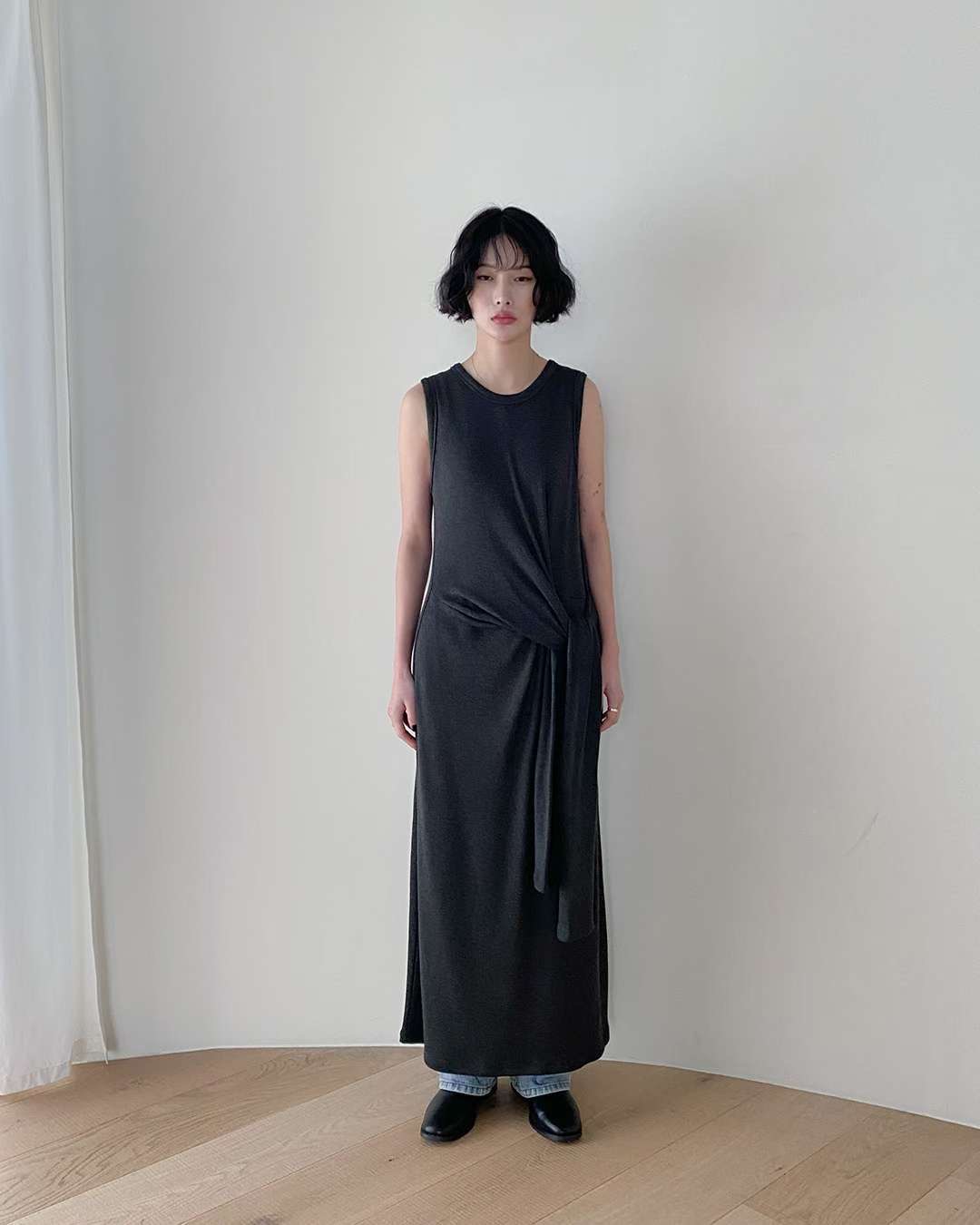 TS15 / TIE-WRAP AROUND SLEEVELESS DRESS